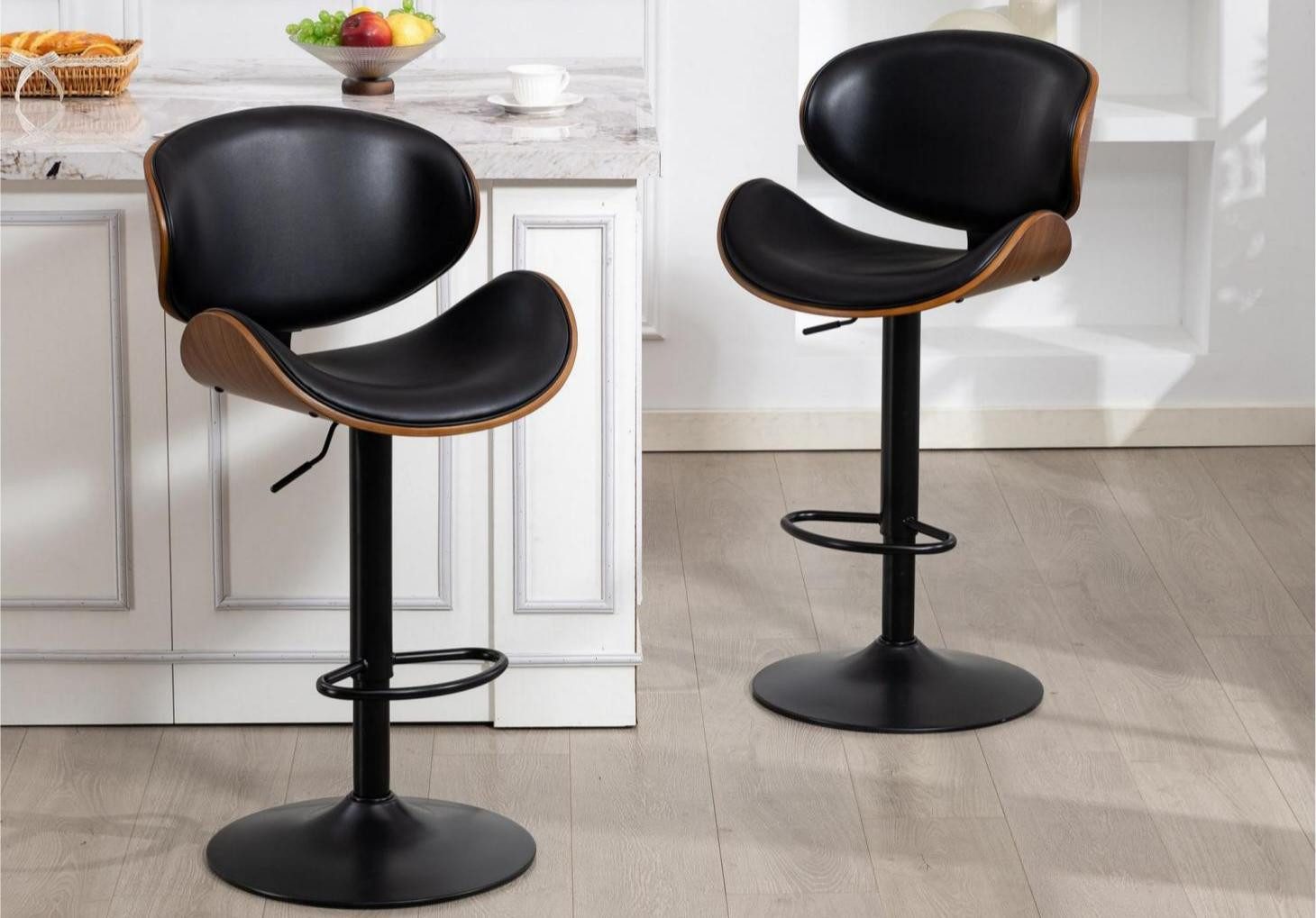 LVHOM Barhocker 360°dreh-/höhenverstellbare Barstühle mit Rückenlehne, 2er Set (PU-Leder, gebogene Rückenlehne, Bistrohocker mit Fußstütze, runder Fuß (45 cm Durchmesser), Belastbarkeit 150 kg), pflegeleicht, geeignet für Küchen, Bars und Balkonpartys