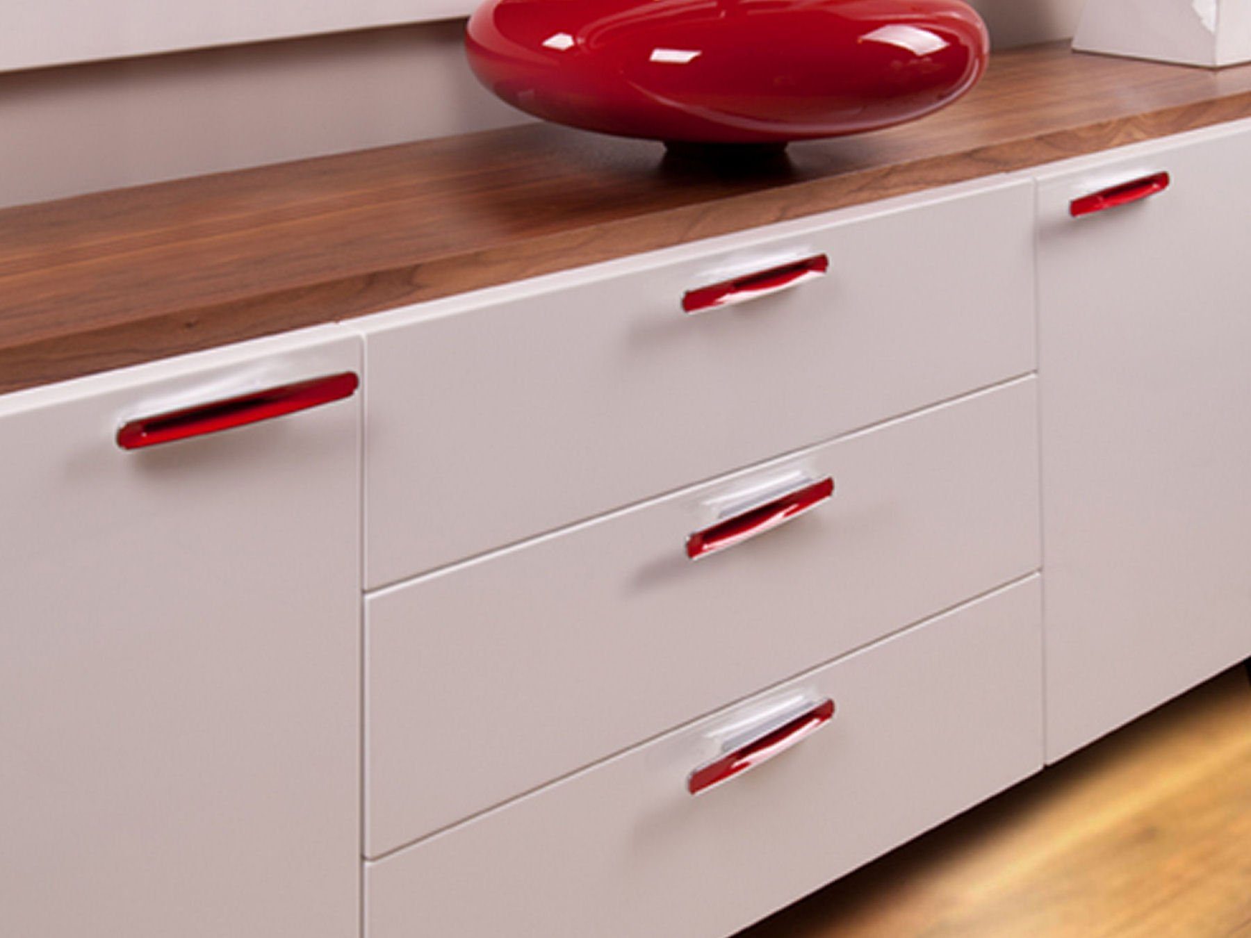 SO-TECH® Möbelgriff Colorgriff RAINBOW II Chrom poliert BA 96 mm - incl. Schraub, weiß