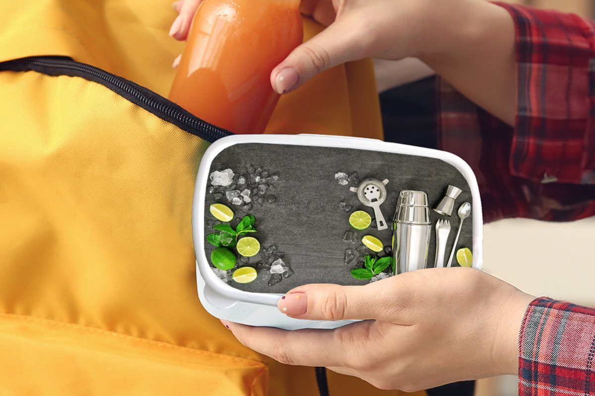 Cocktailshaker und Kinder - weiß Lunchbox für Brotdose, - MuchoWow Brotbox Jungs Kunststoff, und Obst, Mädchen für Erwachsene, Eiswürfel (2-tlg),