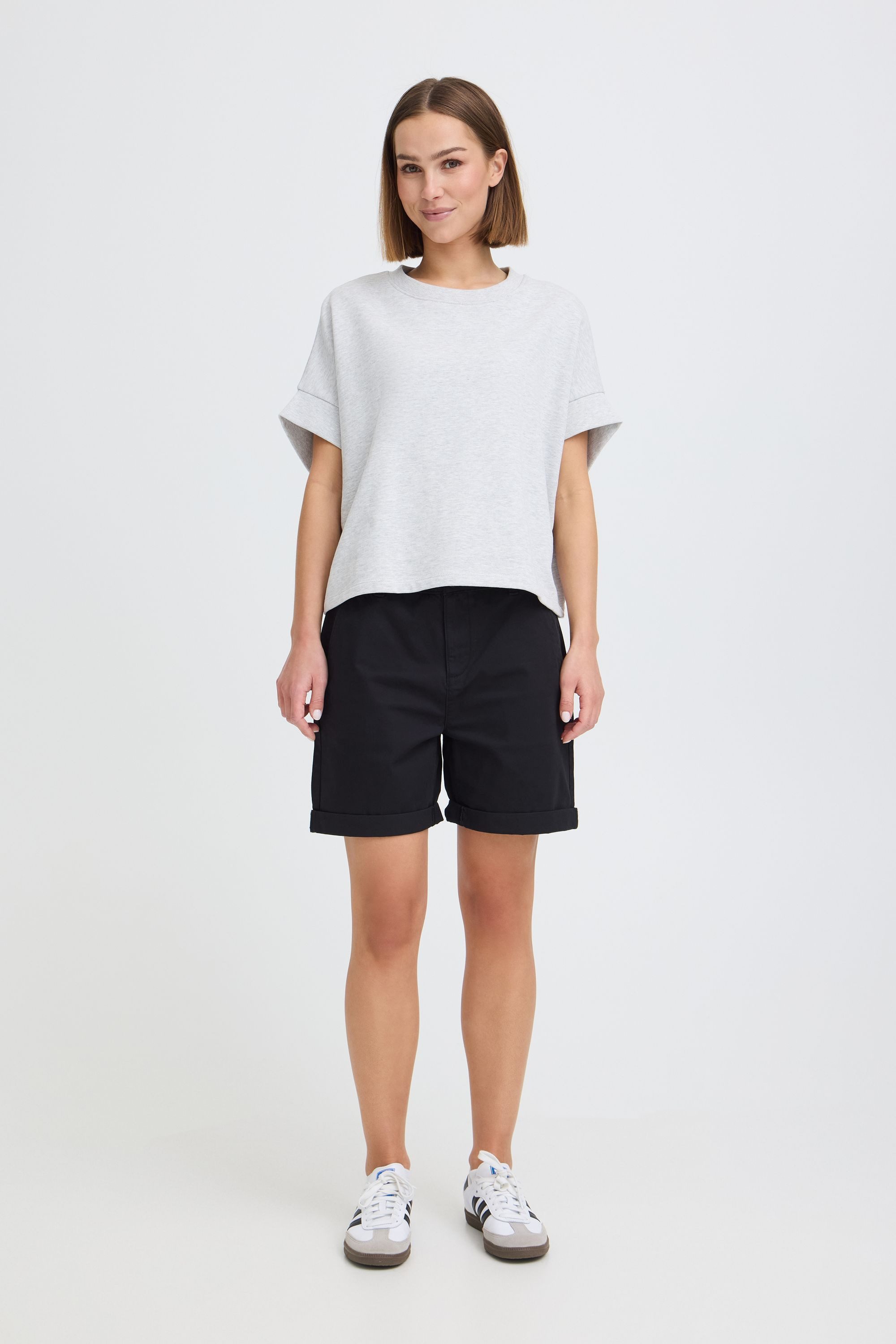 OXMO Chinoshorts OXChakira Bermuda Shorts inkl. Gürtel