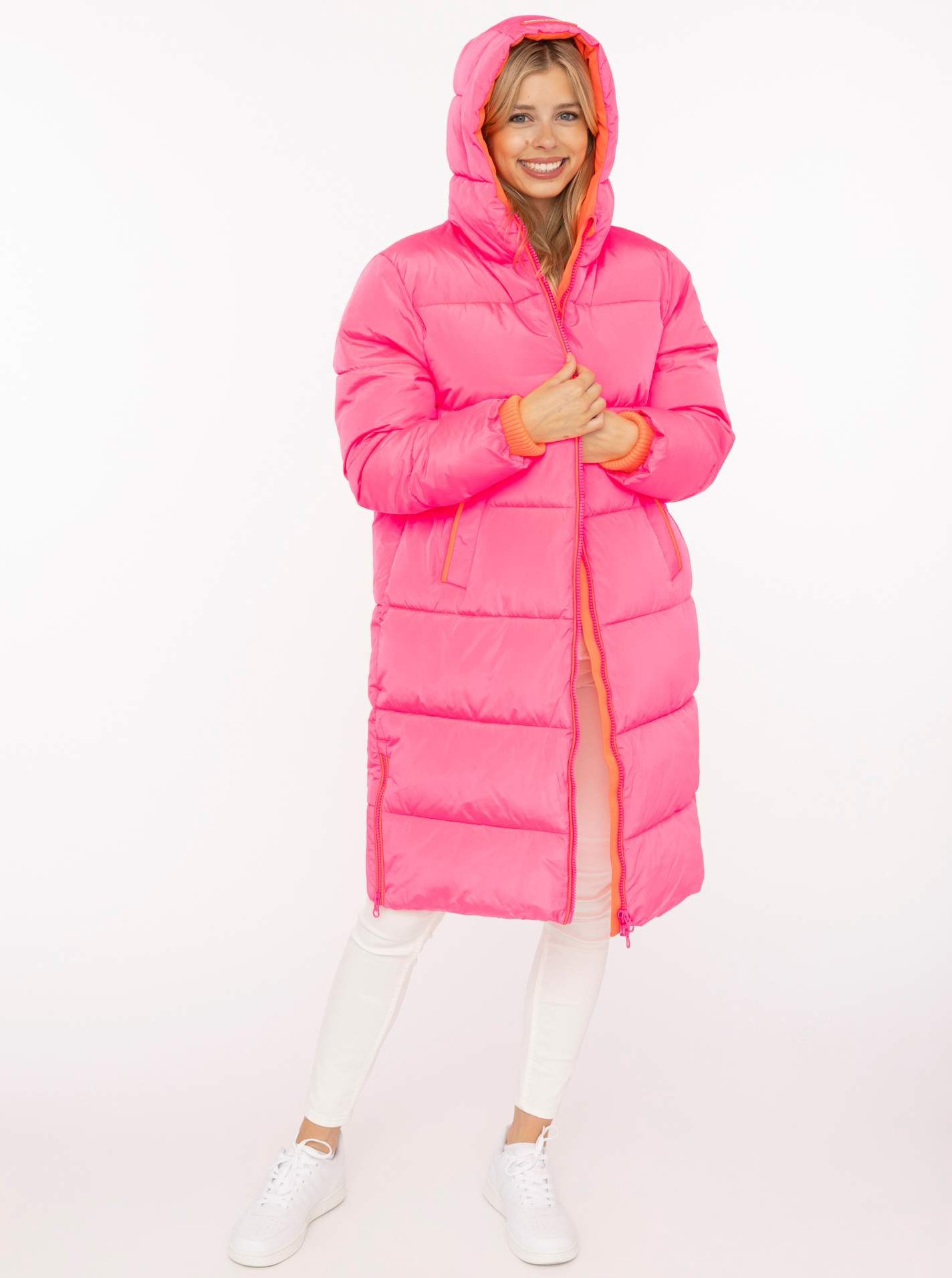 Zwillingsherz Steppmantel „Cozy“ Kapuze, farbliche Details, Reißverschluss, elastische Bündchen