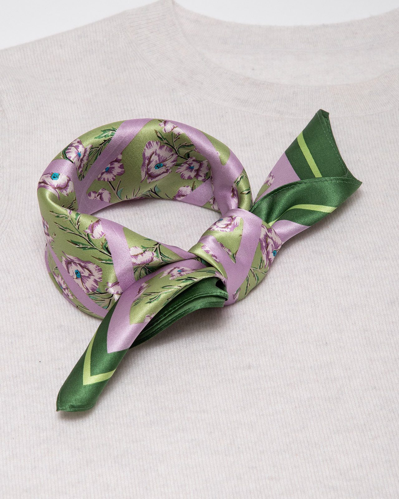 MayTree Seidentuch quadratisch Wilde Blumen 53x53cm lila grün, Nickituch, B günstig online kaufen