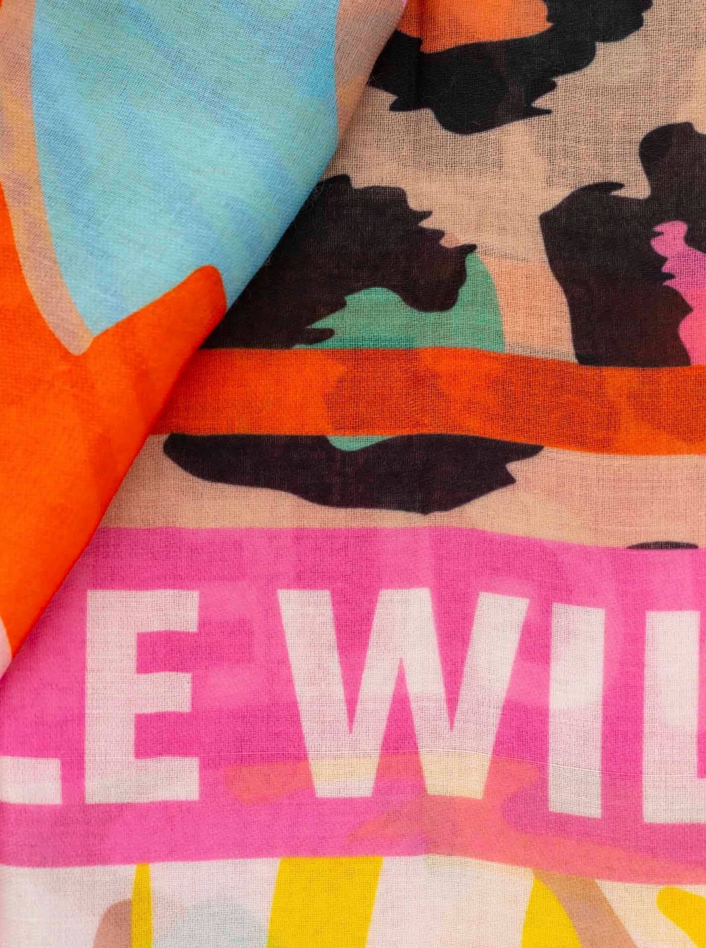 Zwillingsherz Schal "Wild Jungle", farbenfrohes Muster mit Schriftzug