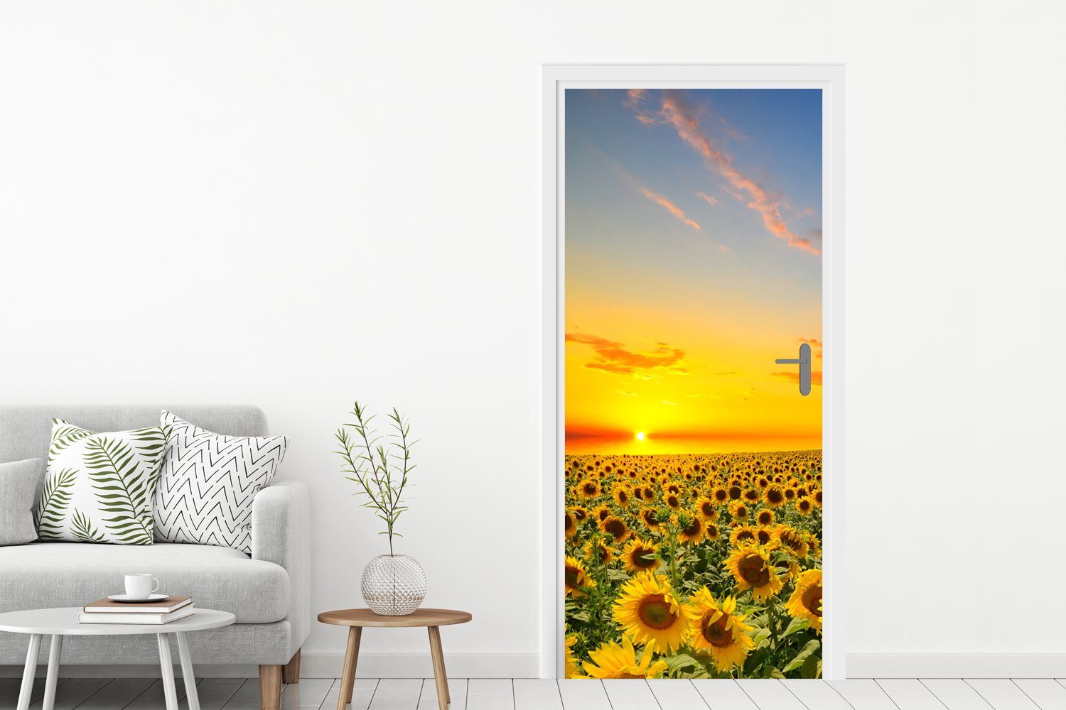 MuchoWow Türtapete Blumen - Sonnenblume - Sonnenuntergang - Nacht - Orange, Matt, bedruckt, (1 St), Selbstklebende Tapete, Folie für Möbel, 75x205 cm