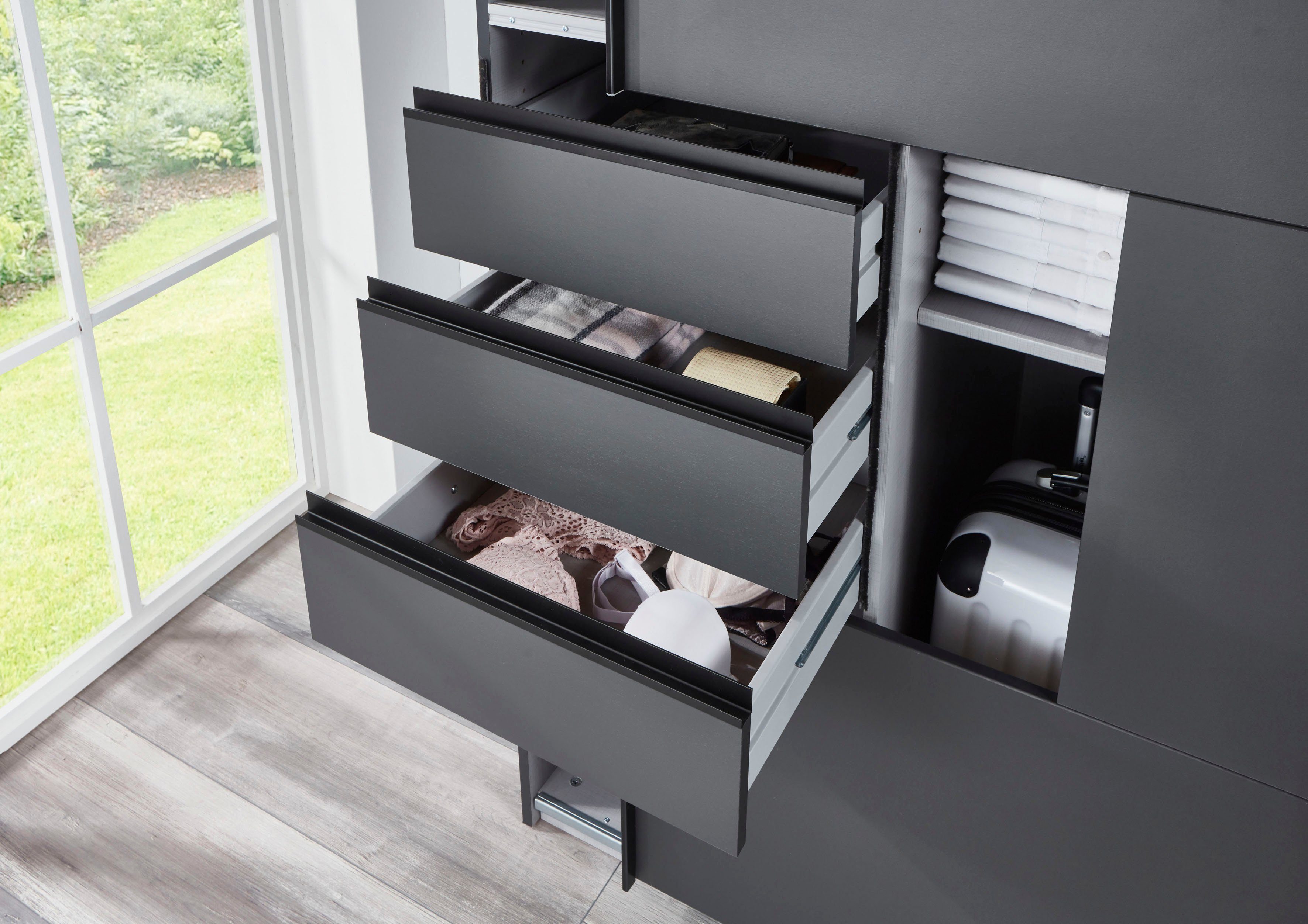 Wimex Schwebetürenschrank Saigon mit Glaselementen, 2 Türen, 225cm breit – Bild 4 von 5