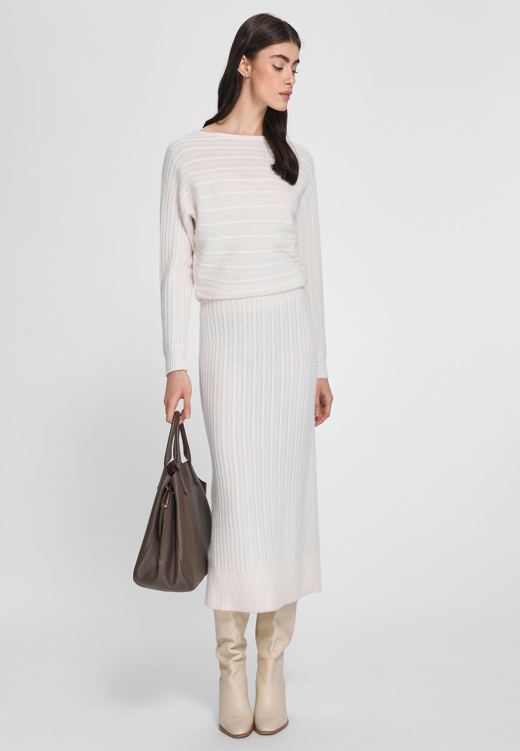 Laura Biagiotti Roma Strickkleid New Wool mit modernem Design