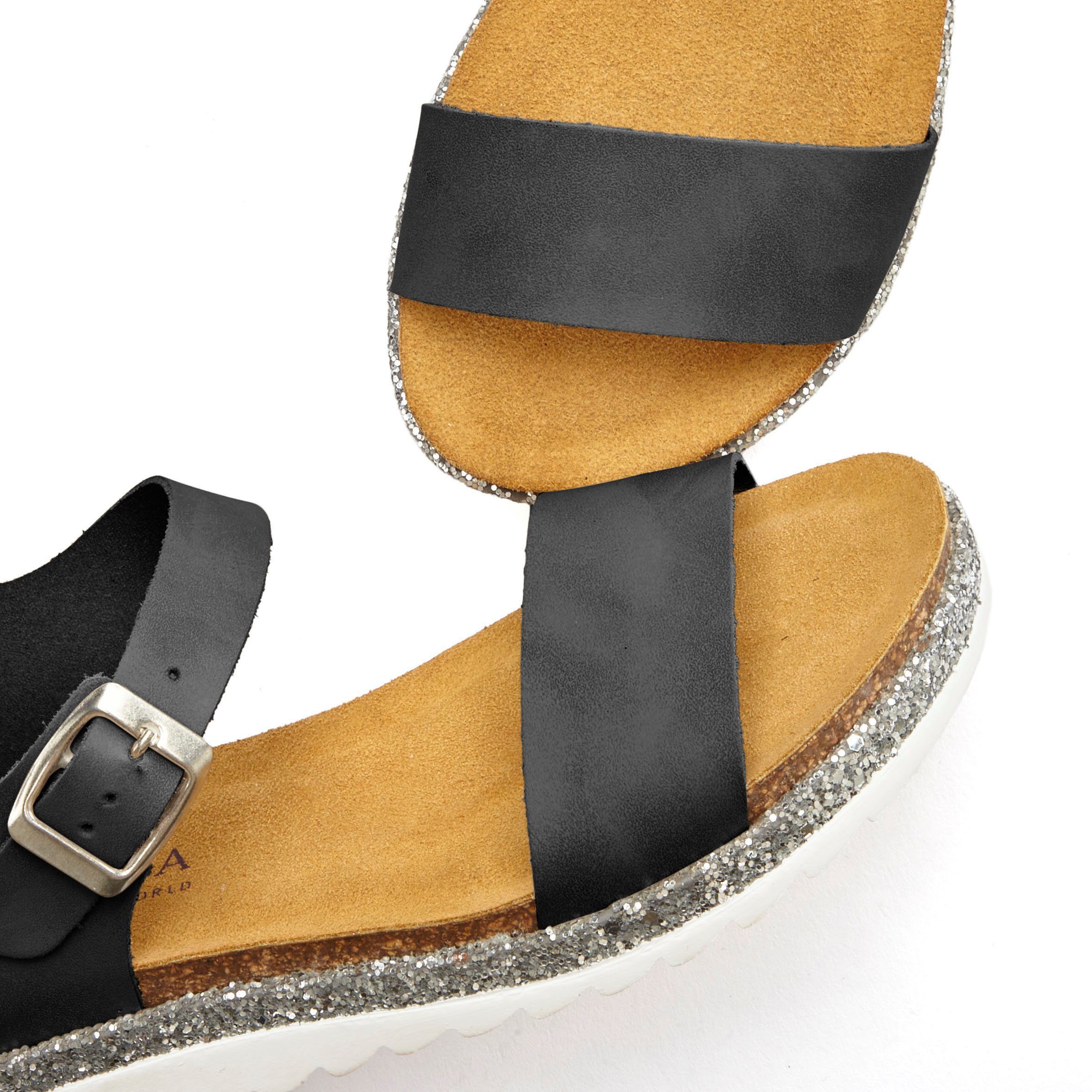 leichtem Leder Riemchensandalette Korkfußbett Sommerschuh aus Sandale, mit Keilabsatz LASCANA und schwarz