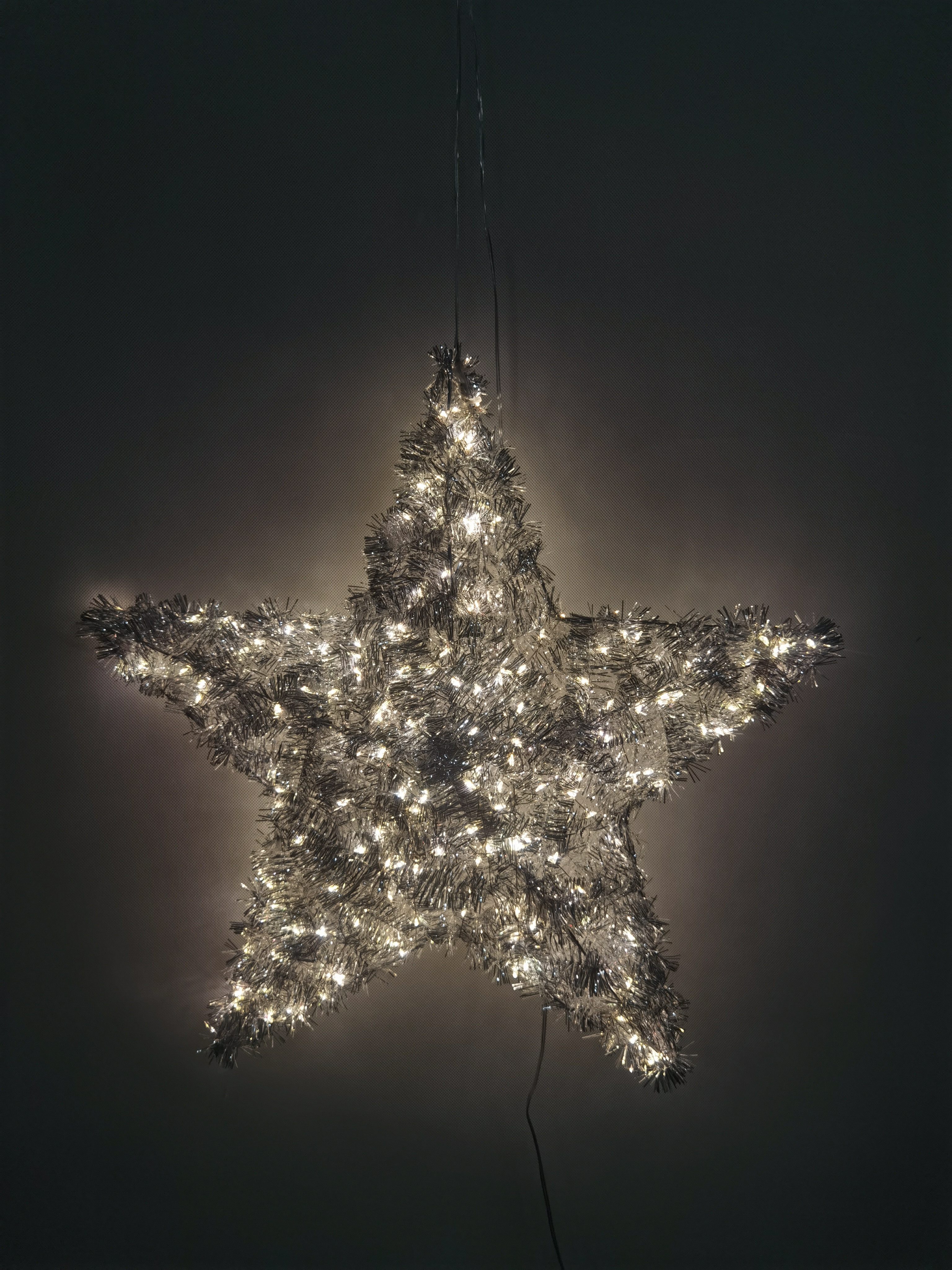 Cor Mulder LED-Dekofigur LED-Stern zum Aufhängen 50 cm 300 LEDs warmweiß silber Lametta Fernbed (kein Set)