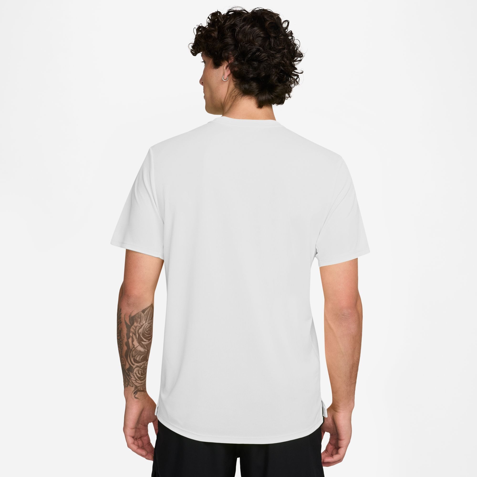 Nike Laufshirt M NK DF UV MILER SS mit reflektierenden Details, schnell trocknend, atmungsaktiv