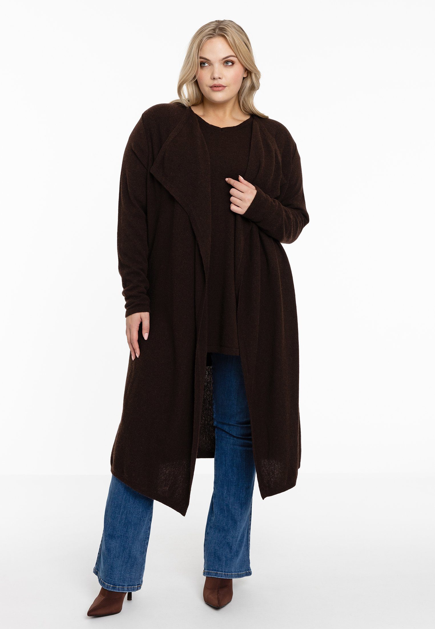 Größen Große Yoek Cardigan brown