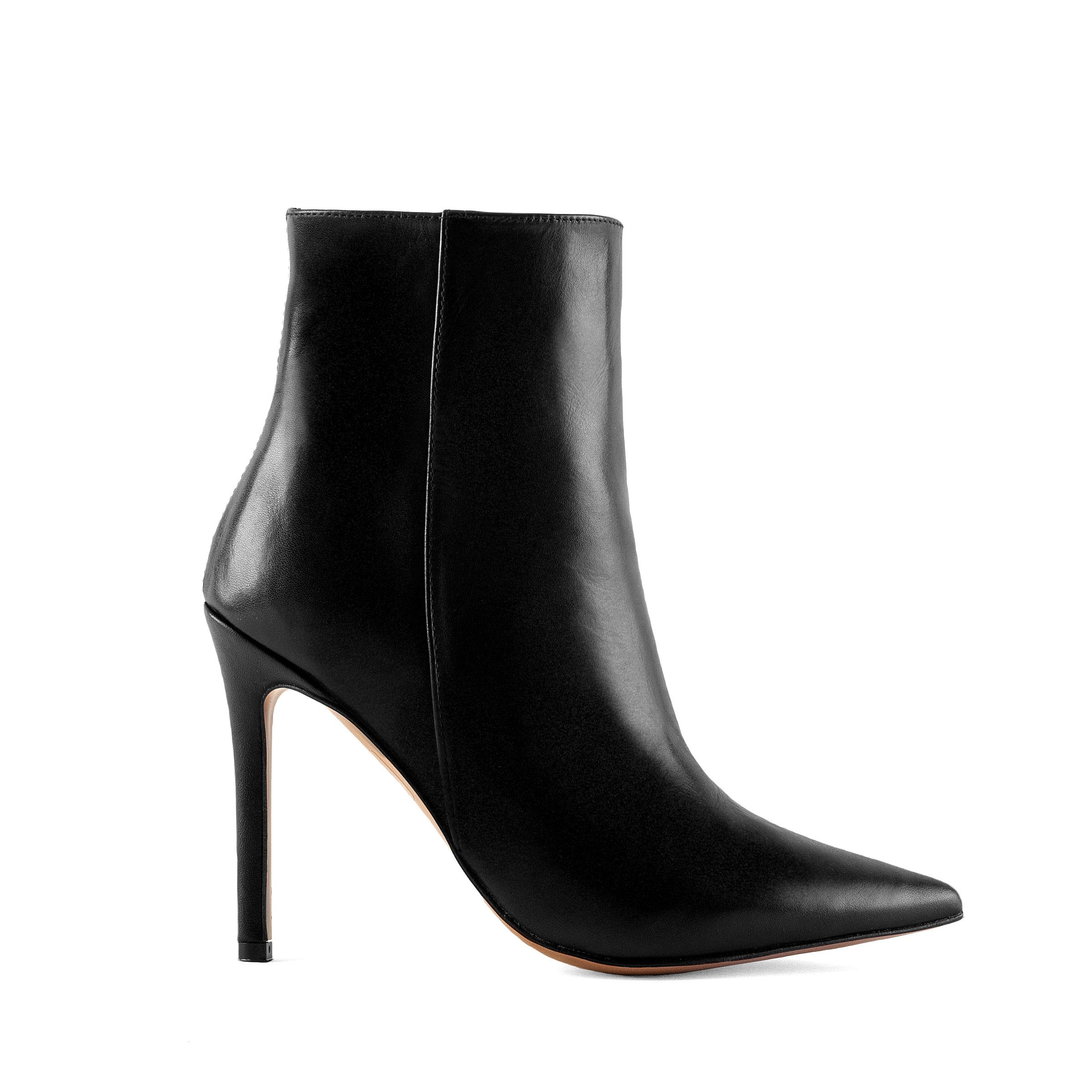 GosiaK. "BILLY" High-Heel-Stiefelette aus echtem Leder