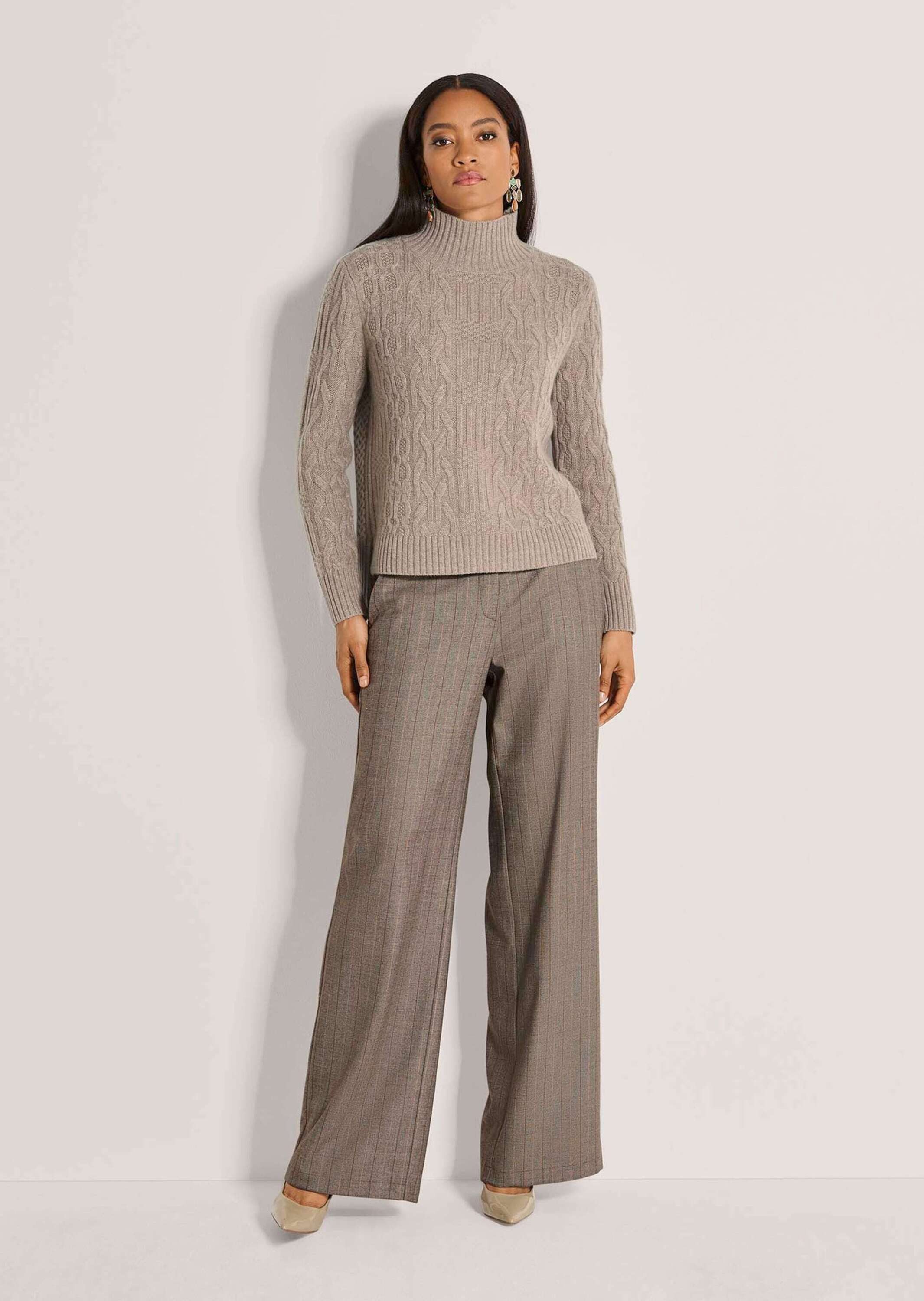 MADELEINE Strickpullover Zopfpullover mit Kaschmiranteil Kuscheliger Maschen-Look mit hohem Stehkragen