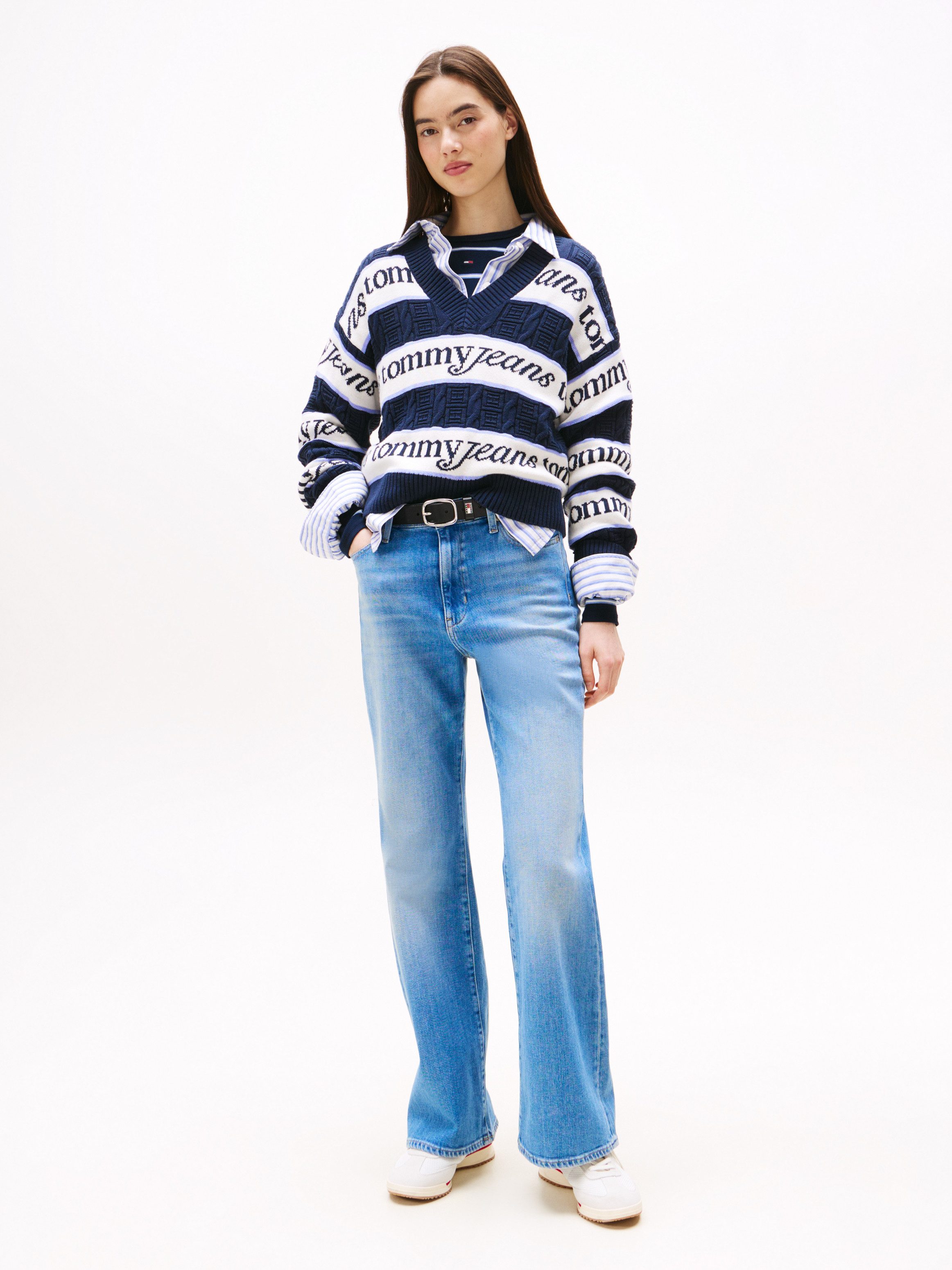 Tommy Jeans Bootcut-Jeans BELLA HGH FLR DI5133 in ausgestellter Form