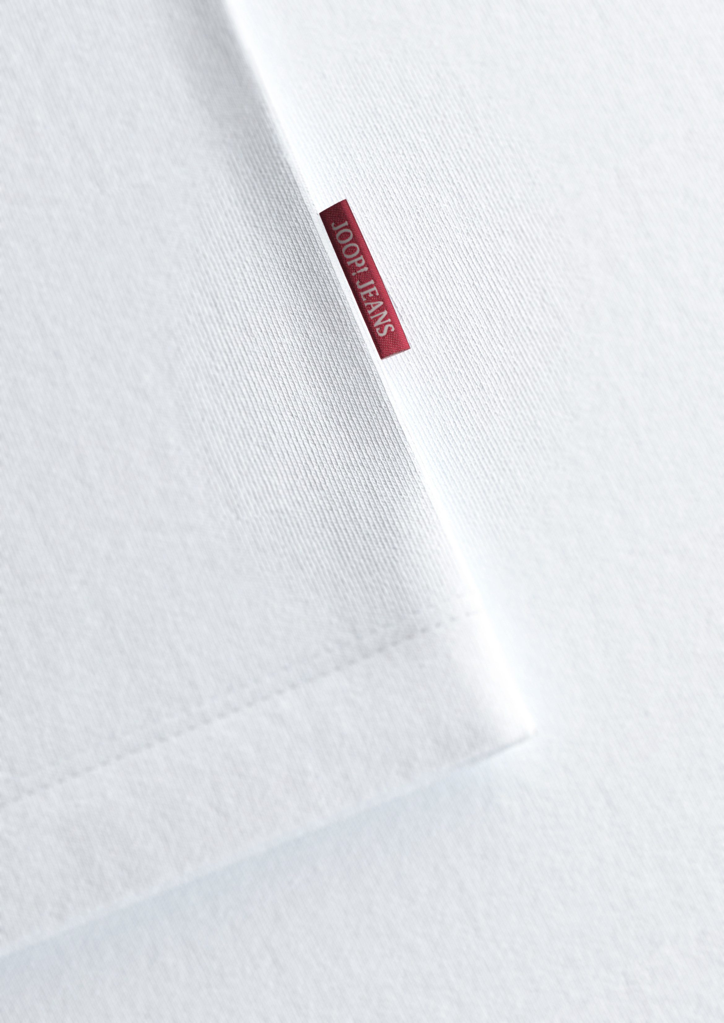 Joop Jeans Rundhalsshirt Cedric Etikett seitlich am Rumpf, elastischer Rundhalsausschnitt