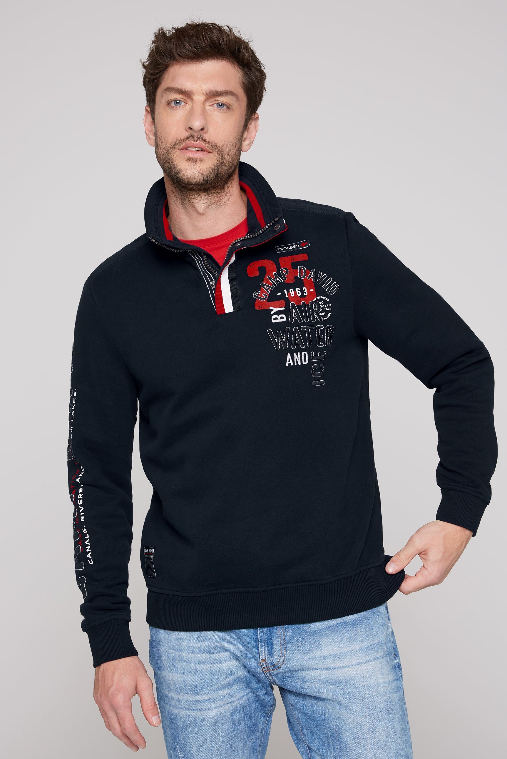 Verkauf und Kauf von CAMP DAVID frozen Logo-Artworks Sweatshirt mit navy