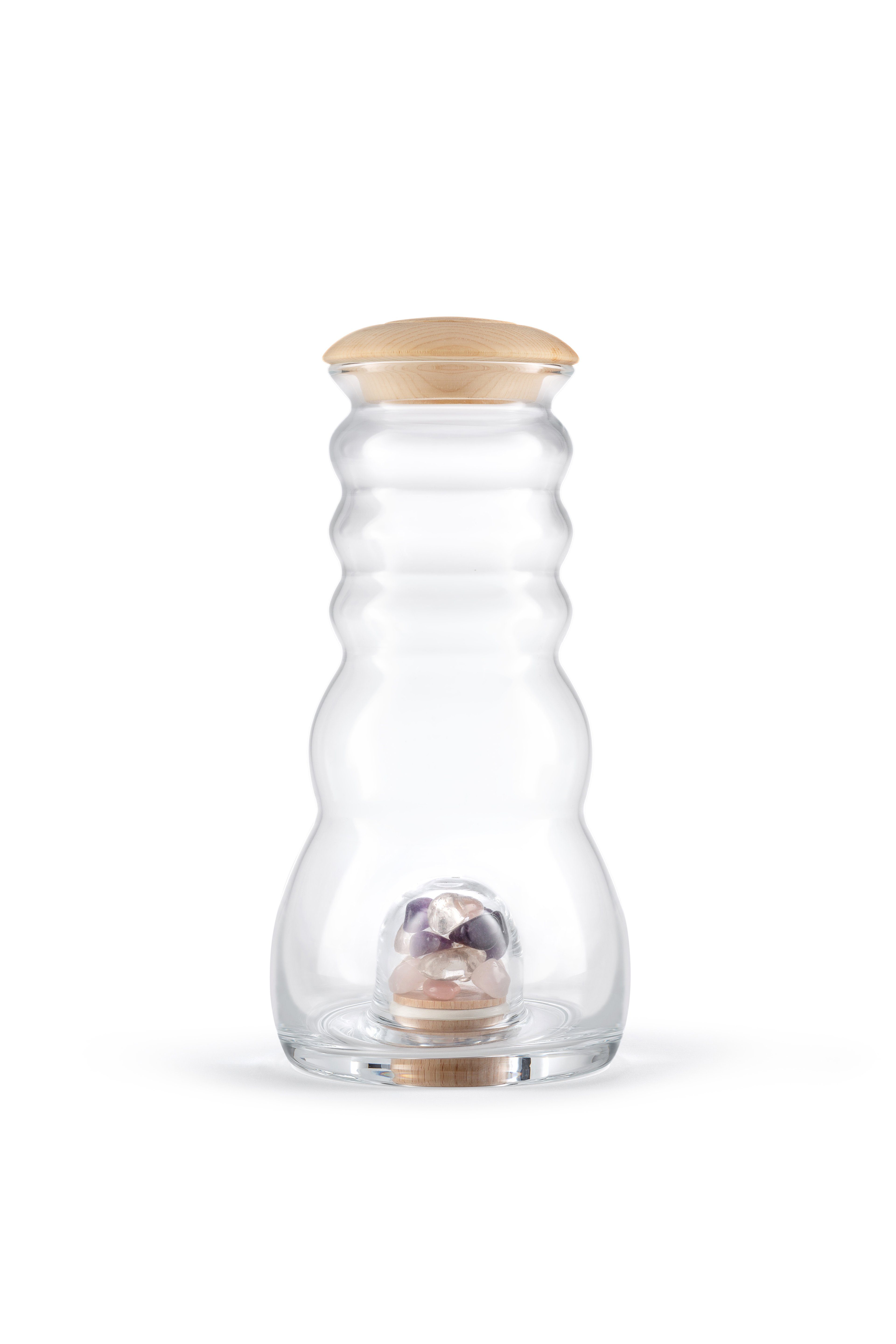 Natures-Design Wasserkrug Cadus mit Edelsteinen und Zirbenholzdeckel 1l