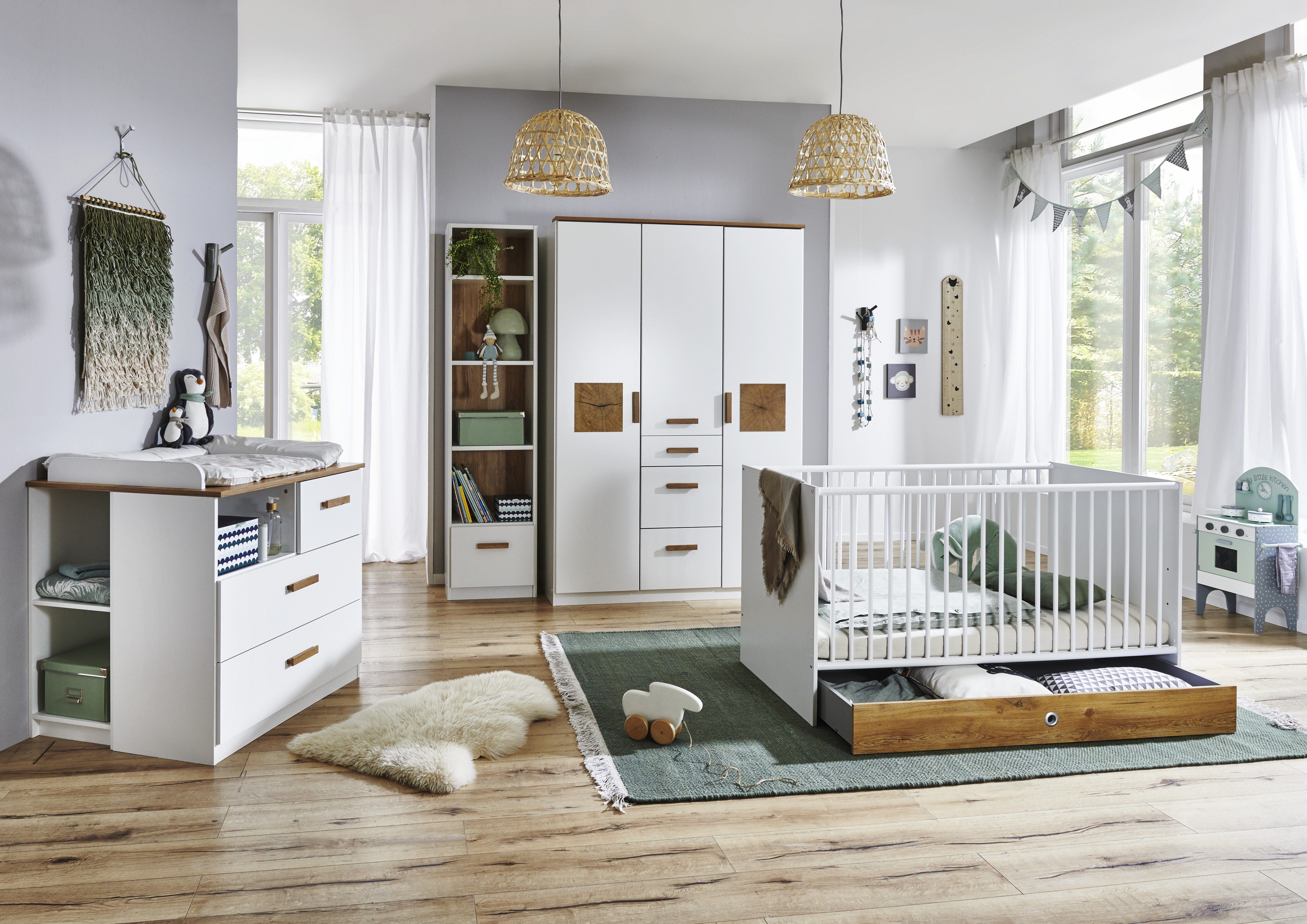 möbel-direkt.de Babyzimmer-Komplettset Gotland in Weiß, Plankeneiche und Hirnholz, (Komplett Set, 6-tlg., Kleiderschrank, Babybett, Umbauseiten, Wickelkommode, Regale), Made in Germany, moderne Plankeneiche mit Hirnholz