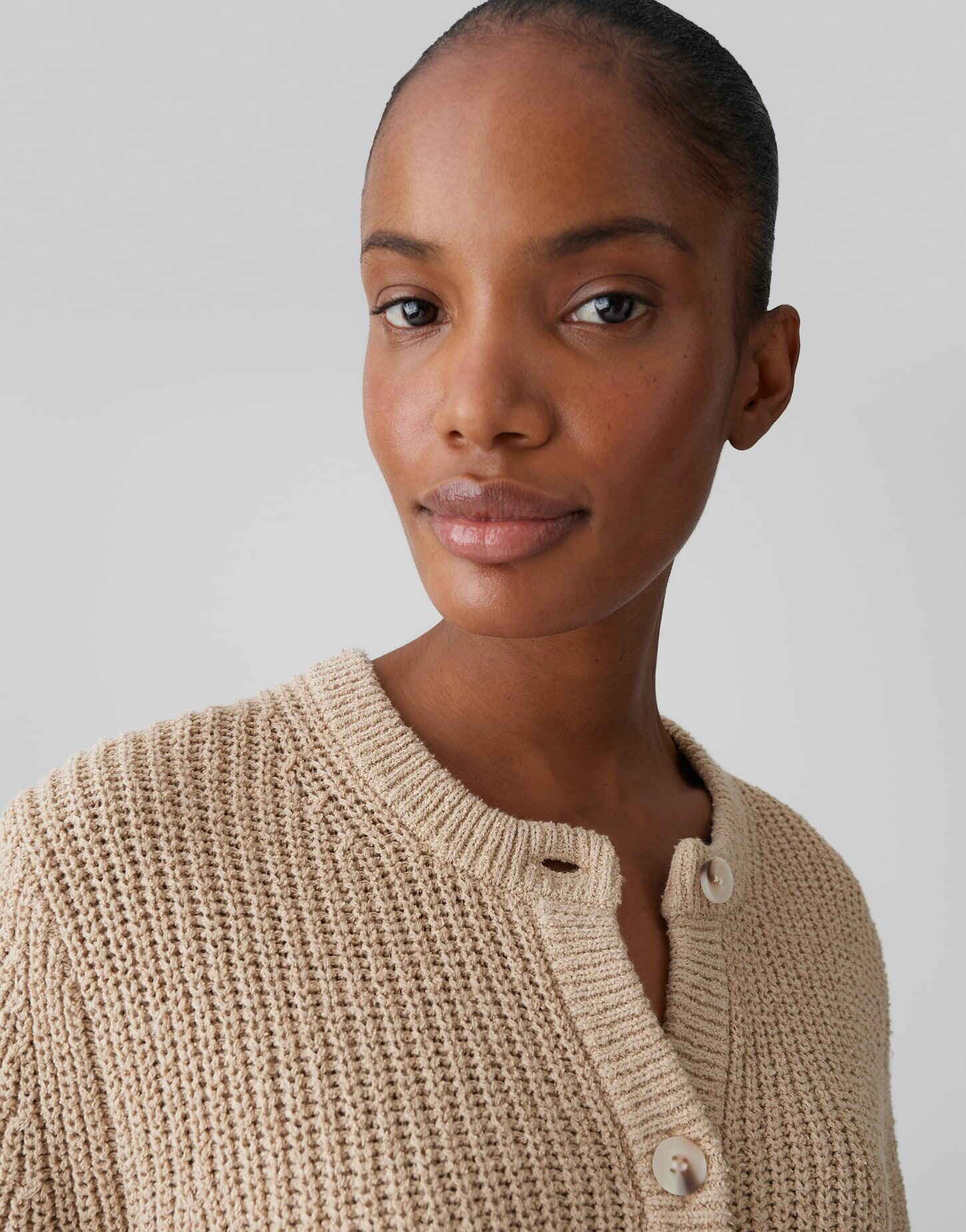 OPUS Cardigan Cardigan aus Baumwolle mit Rippstruktur Knopfleiste mit Hornoptik-Knöpfen, schmale Passform – Bild 4 von 5