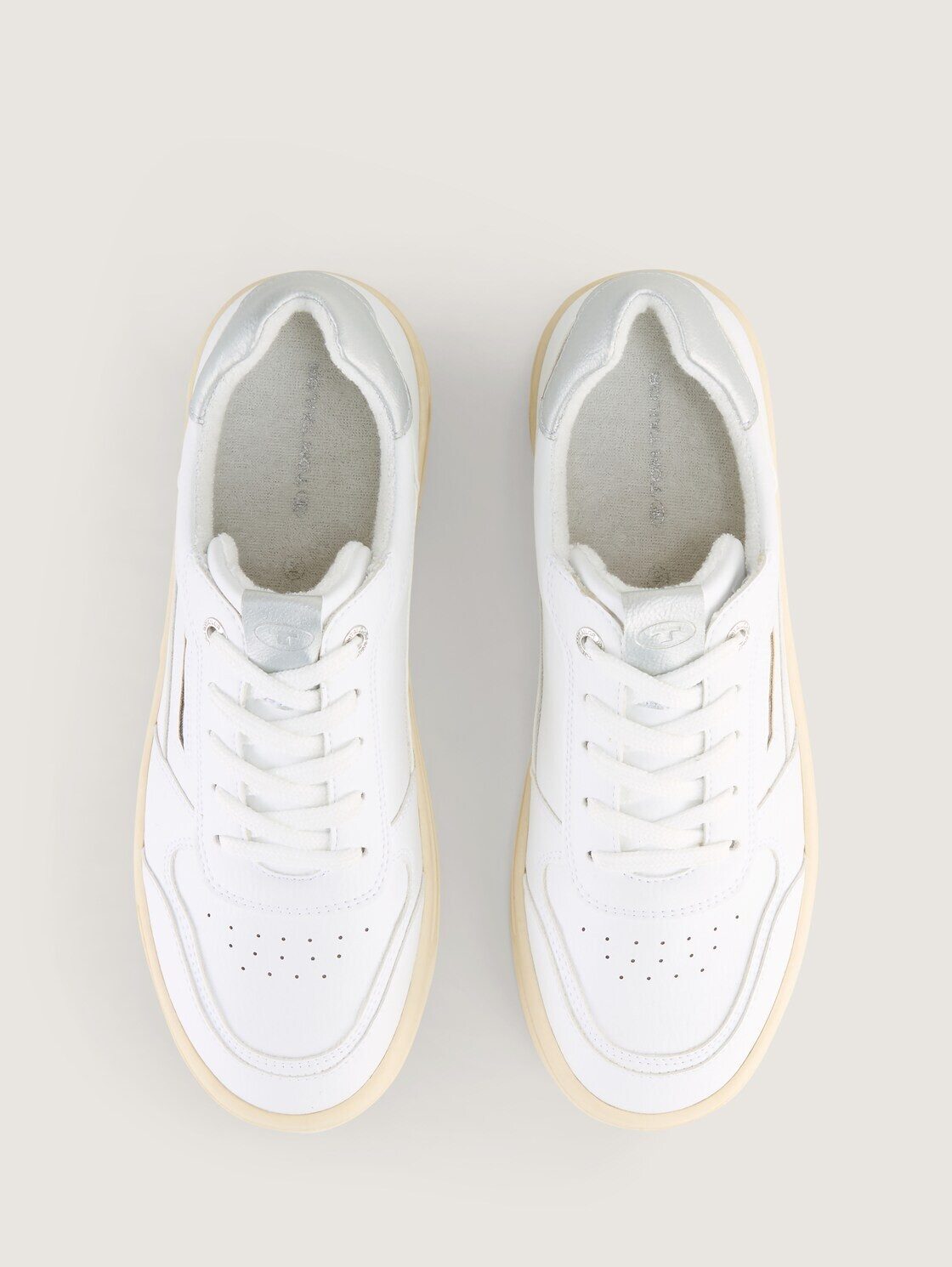 TOM TAILOR Shoes Licence Sneaker (1-tlg) Sneaker mit Metallic-Details