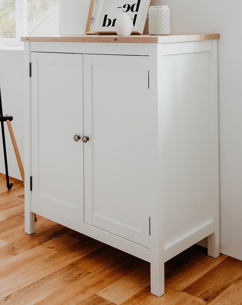 Finori Sideboard Kommode Sideboard Bergen 1, Landhausstil, weiß / Eiche Artisan