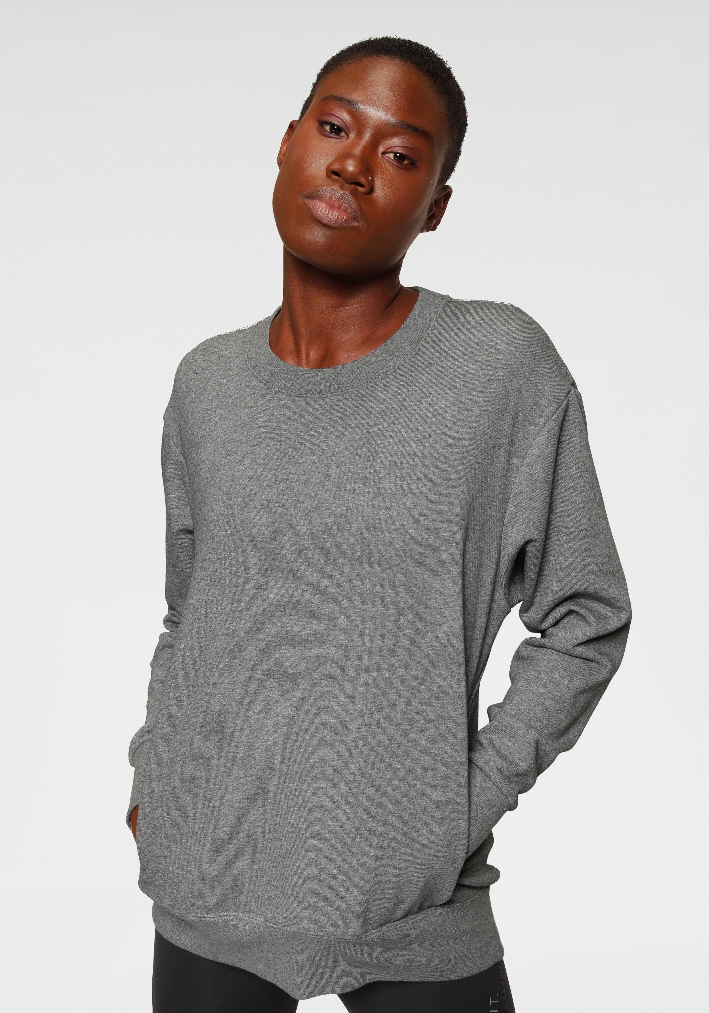 nike dri fit get fit women's graphic crew neck sweatshirt