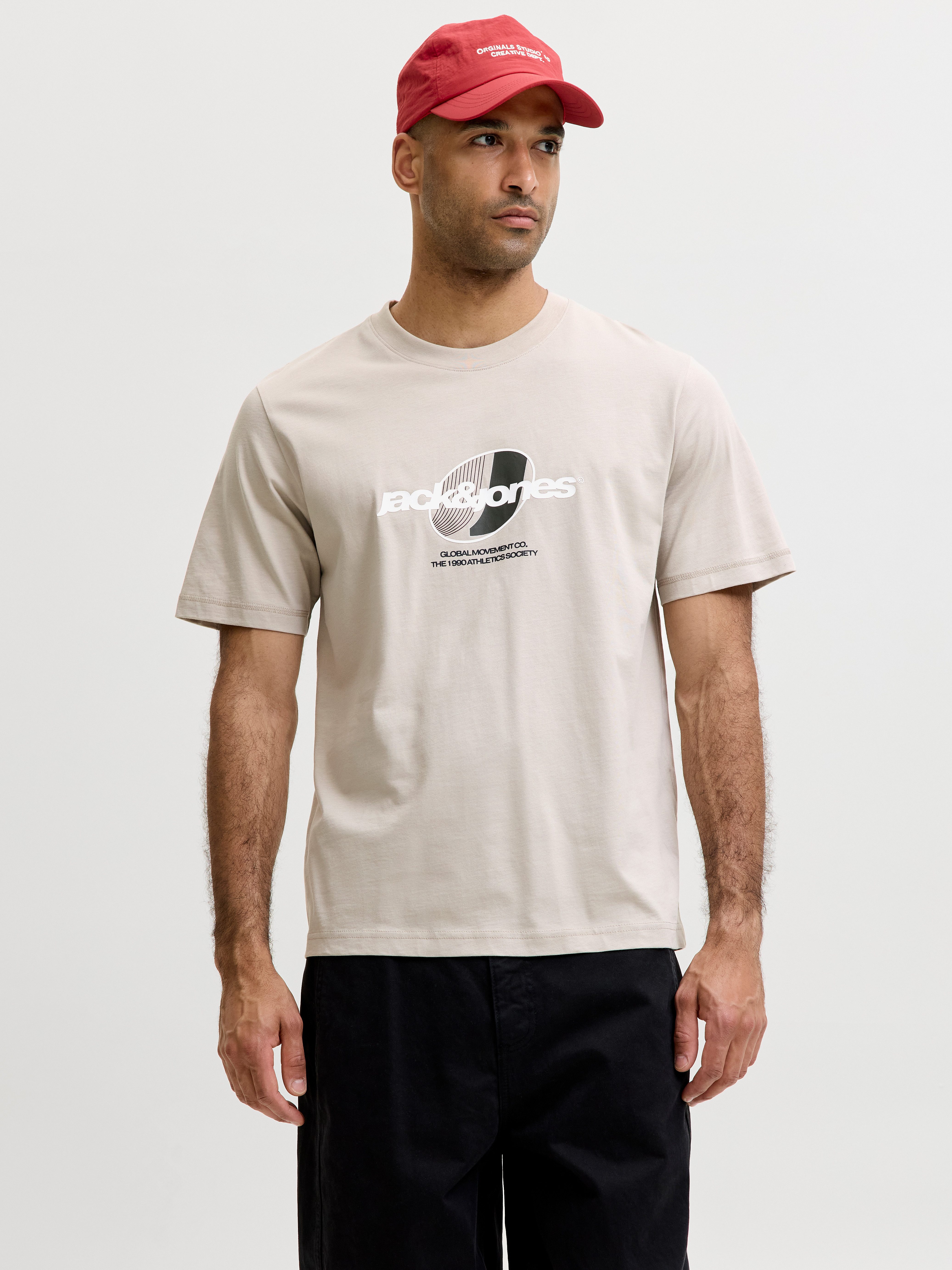Jack & Jones Rundhalsshirt JCOCLUB GRAPHIC FRONT PRINT TEE SS CN Baumwolle, regular fit