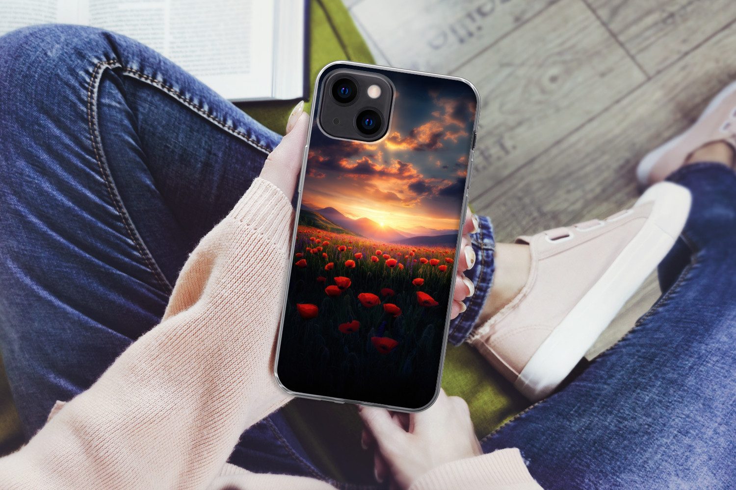 MuchoWow Handyhülle für Apple iPhone 13 Landschaft - Sonnenuntergang - Blumenfeld, Smartphone-Bumper, Print, Handy Schutzhülle Dünn