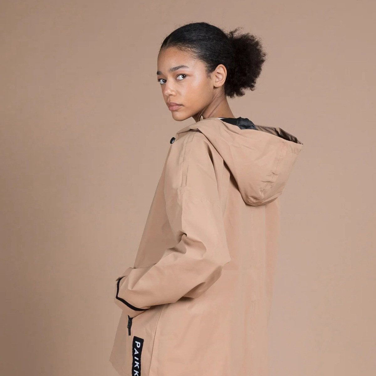 PAIKKA Regenjacke Regenmantel für Zweibeiner reflektierend Damen "Human Visibility Rain