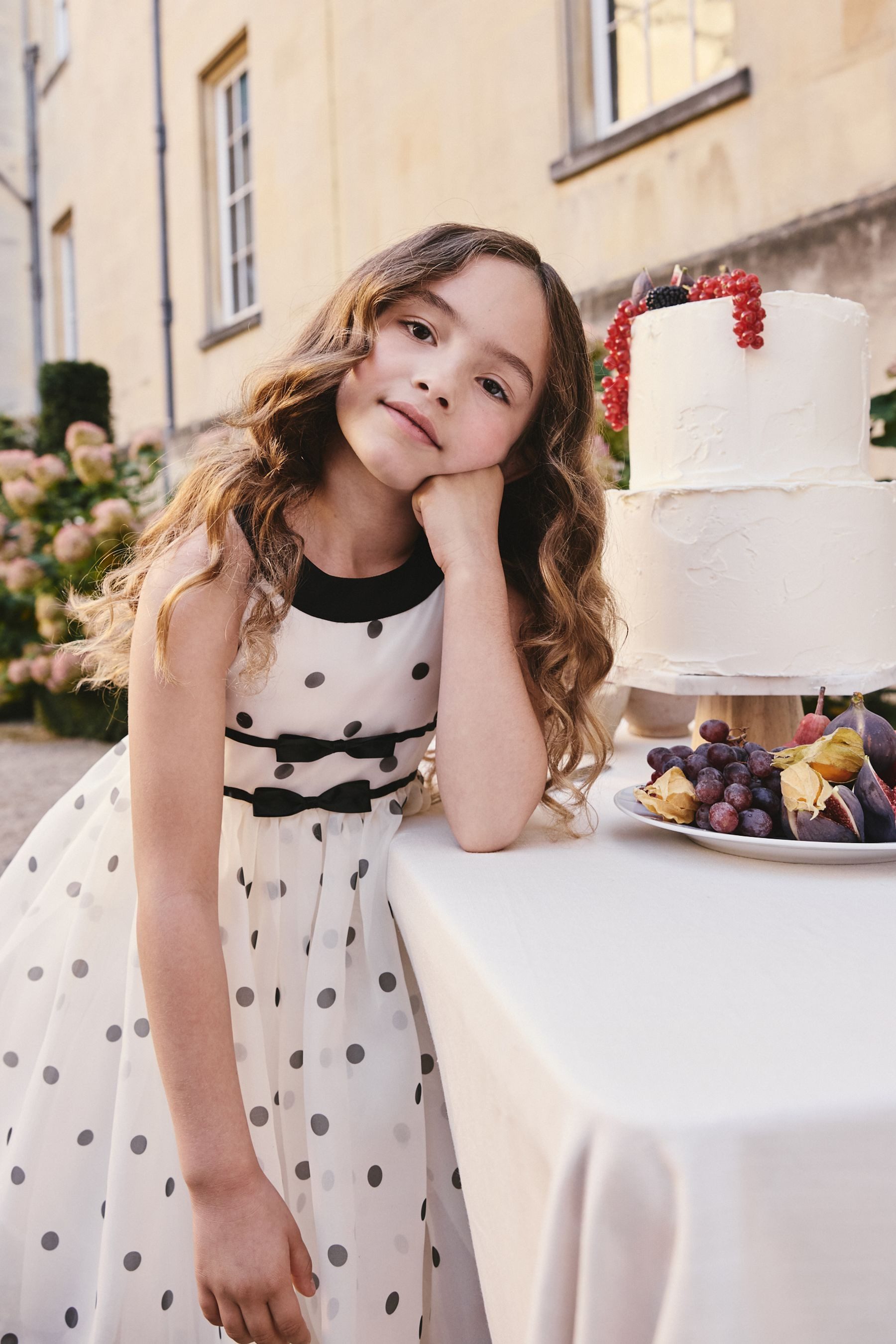 Next Partykleid Ärmelloses, festliches Kleid (1-tlg)