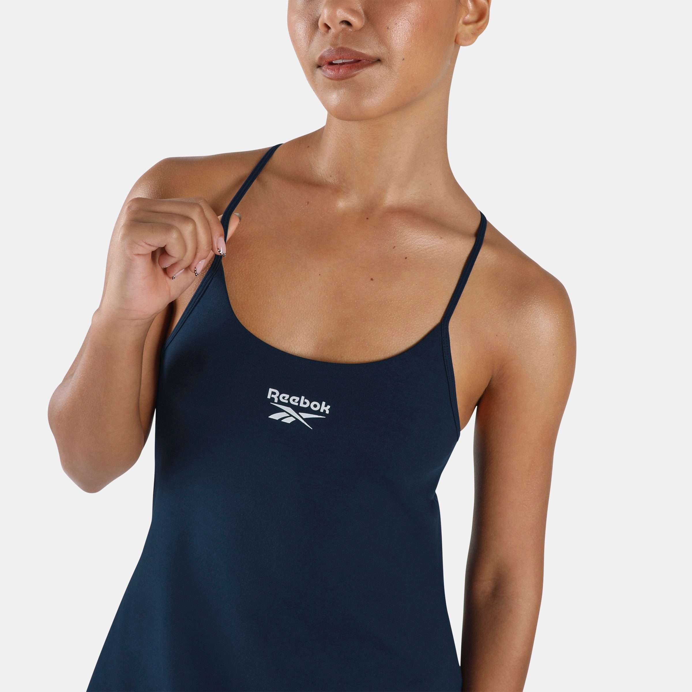 Reebok Sommerkleid ID STRAPPY DRESS aus Baumwolle und Elasthan, in mehreren Größen von XS bis XXL