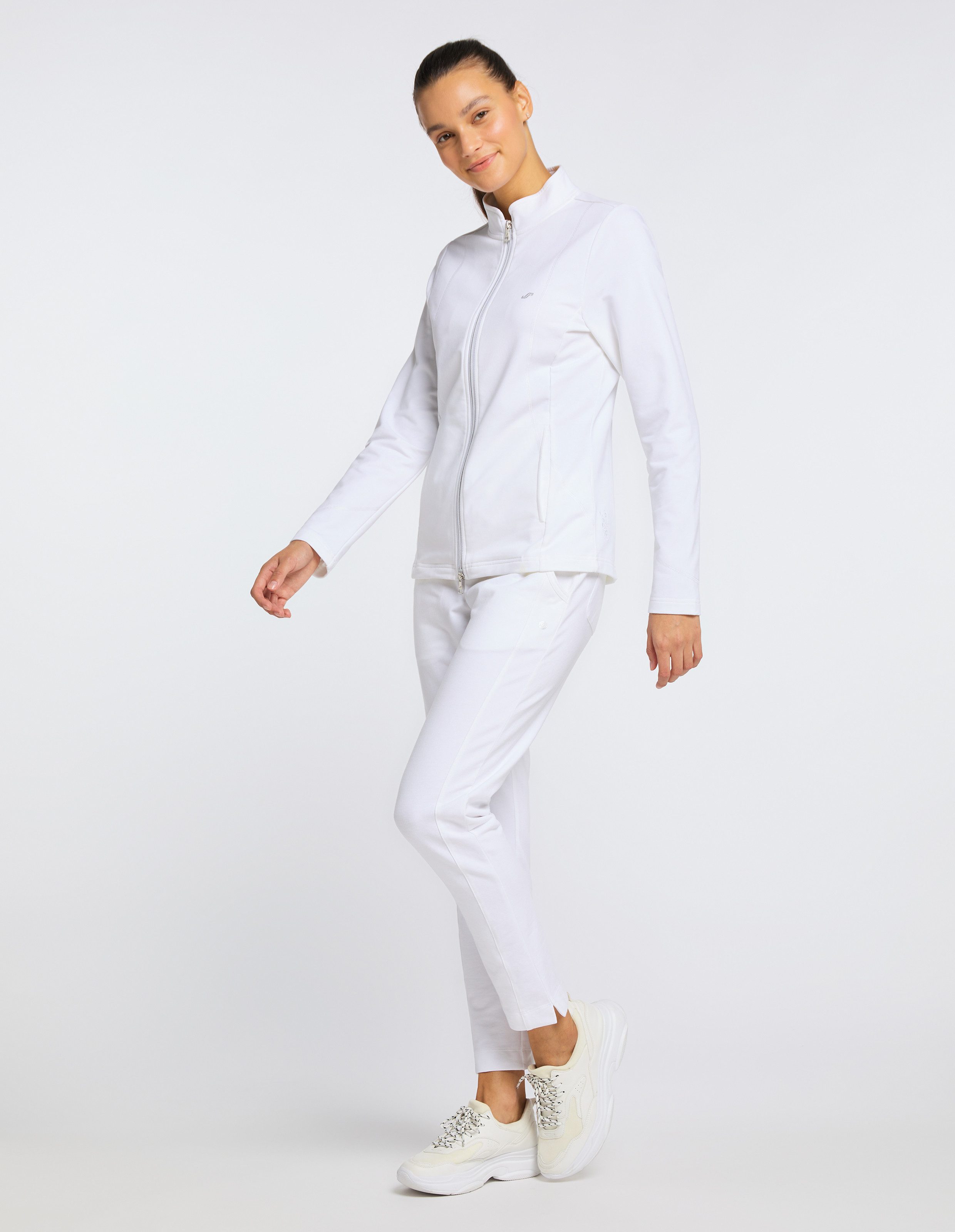 Joy Sportswear Sweatjacke DORIT mit Reißverschluss, Langarm, aus Baumwolle, Polyester und Elasthan – Bild 5 von 5
