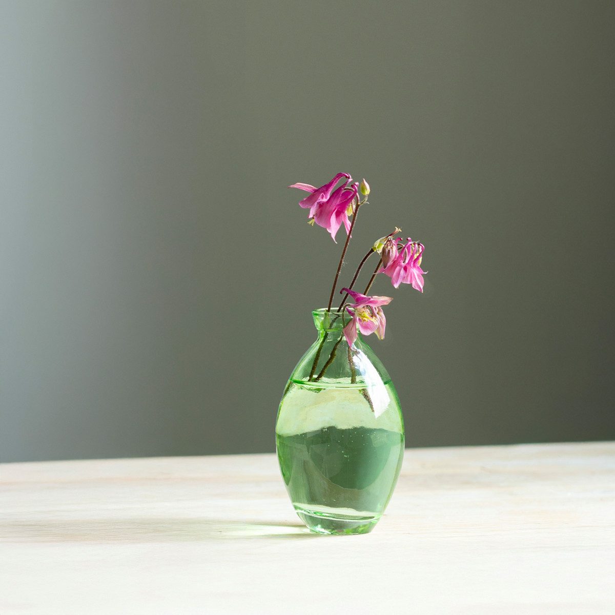 Tischvase Minivasen Glas Retro Grün H12cm Set 6 Stück für Deko