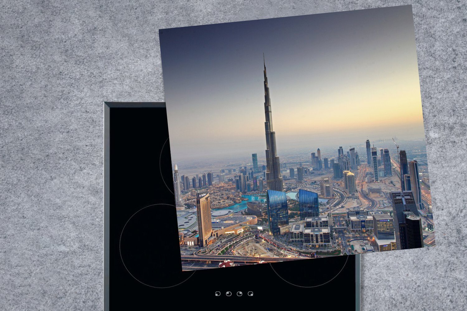 Khalifa (1 Burj Vinyl, MuchoWow Ceranfeldabdeckung, Arbeitsplatte - küche - 78x78 für Dubai, tlg), cm, Herdblende-/Abdeckplatte Skyline