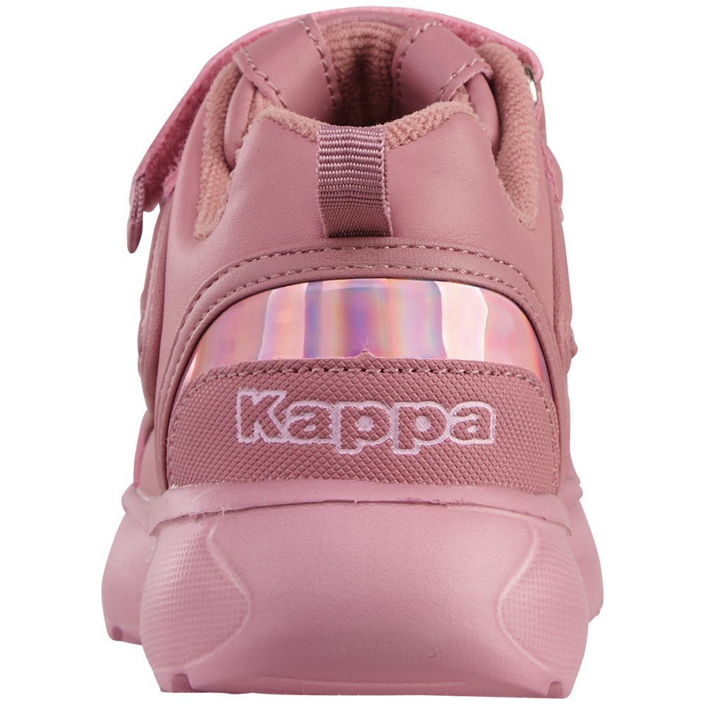Details irisierenden Sneaker - mit lila-rosé Kappa