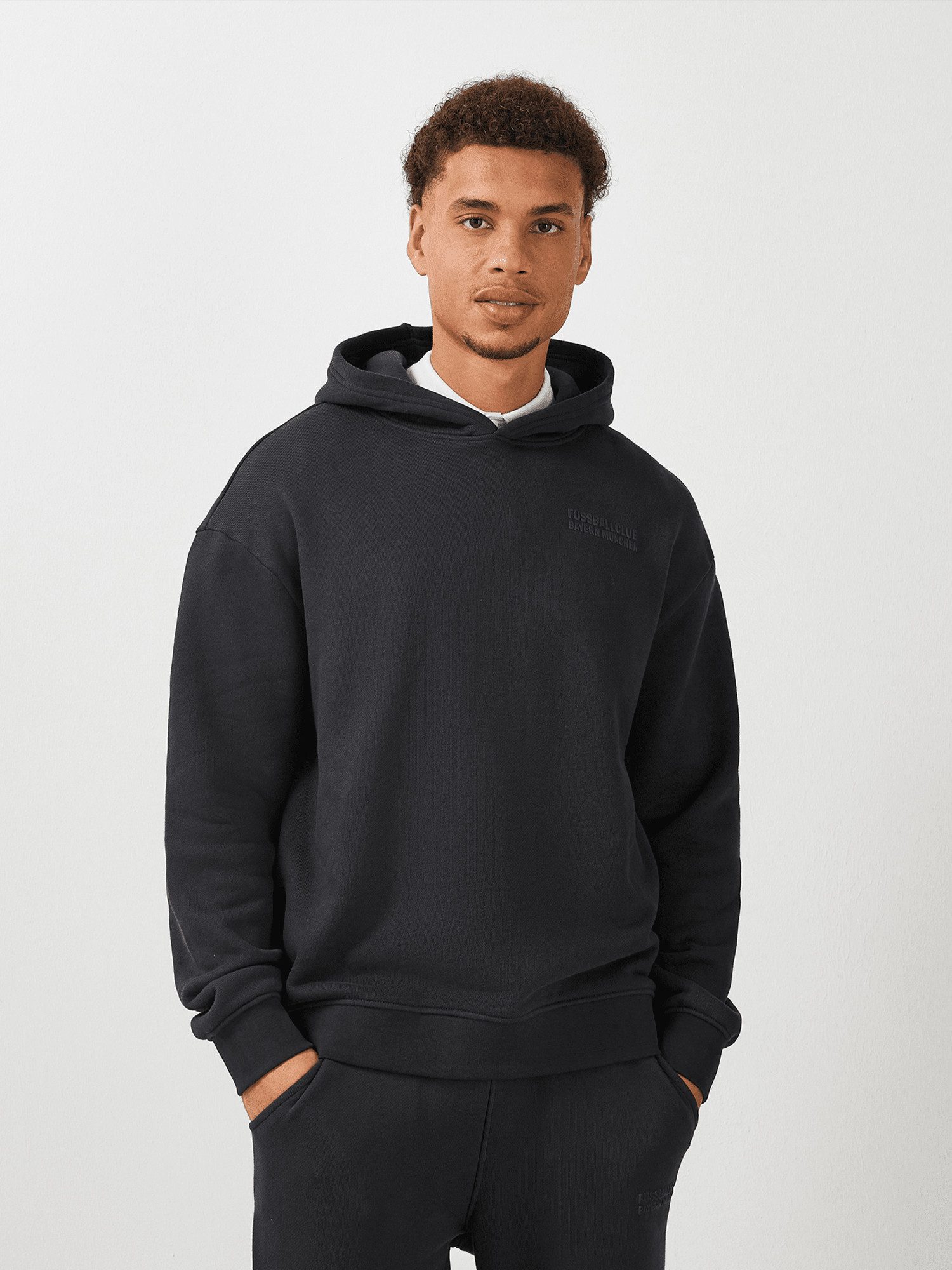 FC Bayern München Kapuzenpullover FC Bayern München, Hoodie Premium Essentials, Herren, Schwarz