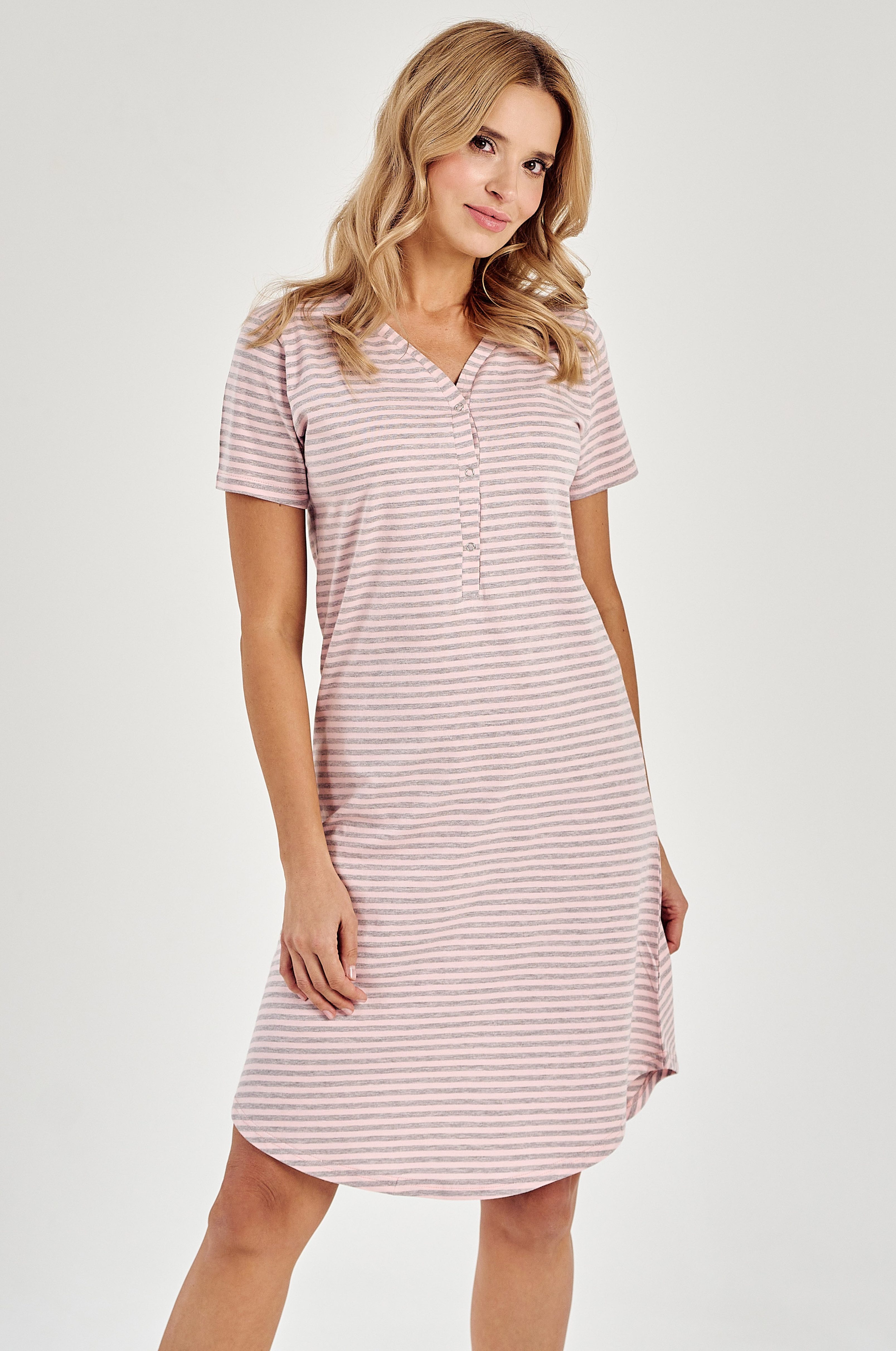 Mademoiselle Sommeil Nachthemd in süßem Streifenlook mit Knopfleiste