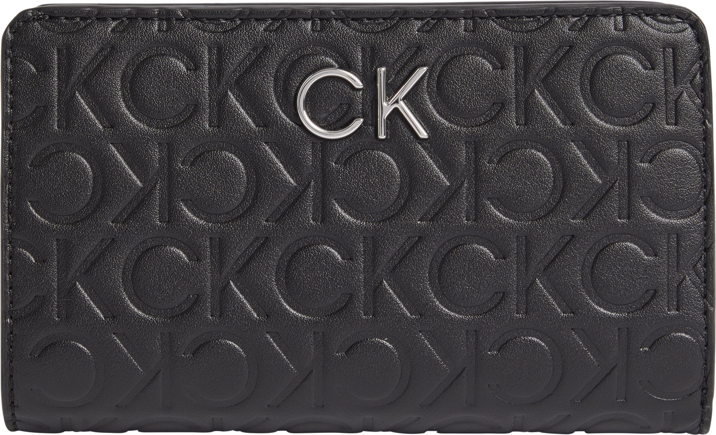 Calvin Klein Geldbörse RE-LOCK BIFOLD WALLET EMB MONO, mit Allover Logo  Prägung
