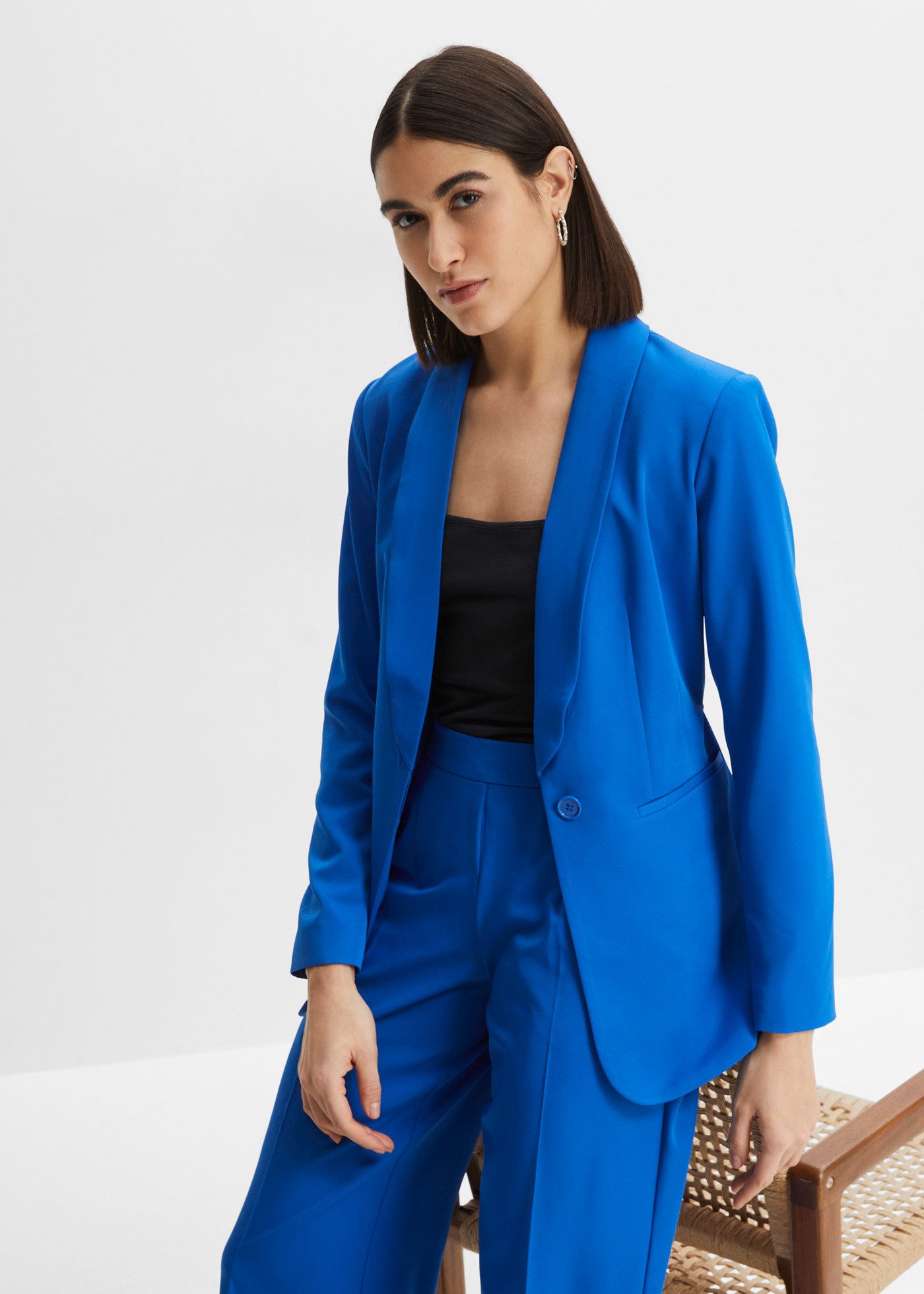 bonprix Jackenblazer für stilvollen Auftritt, mit Schalkragen, aus Polyester und Elasthan