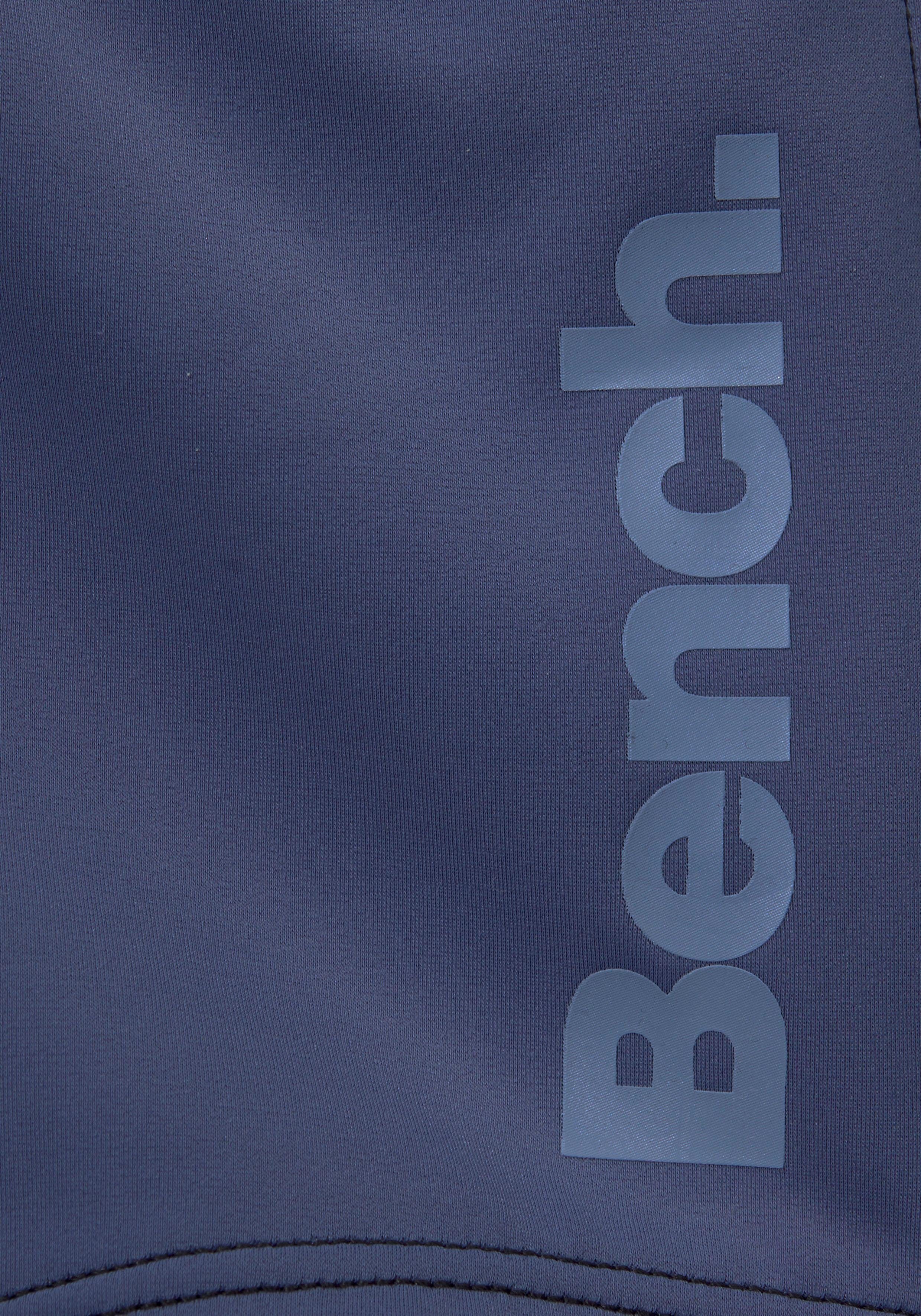 Bench. Boxer-Badehose mit seitlichem Logoprint