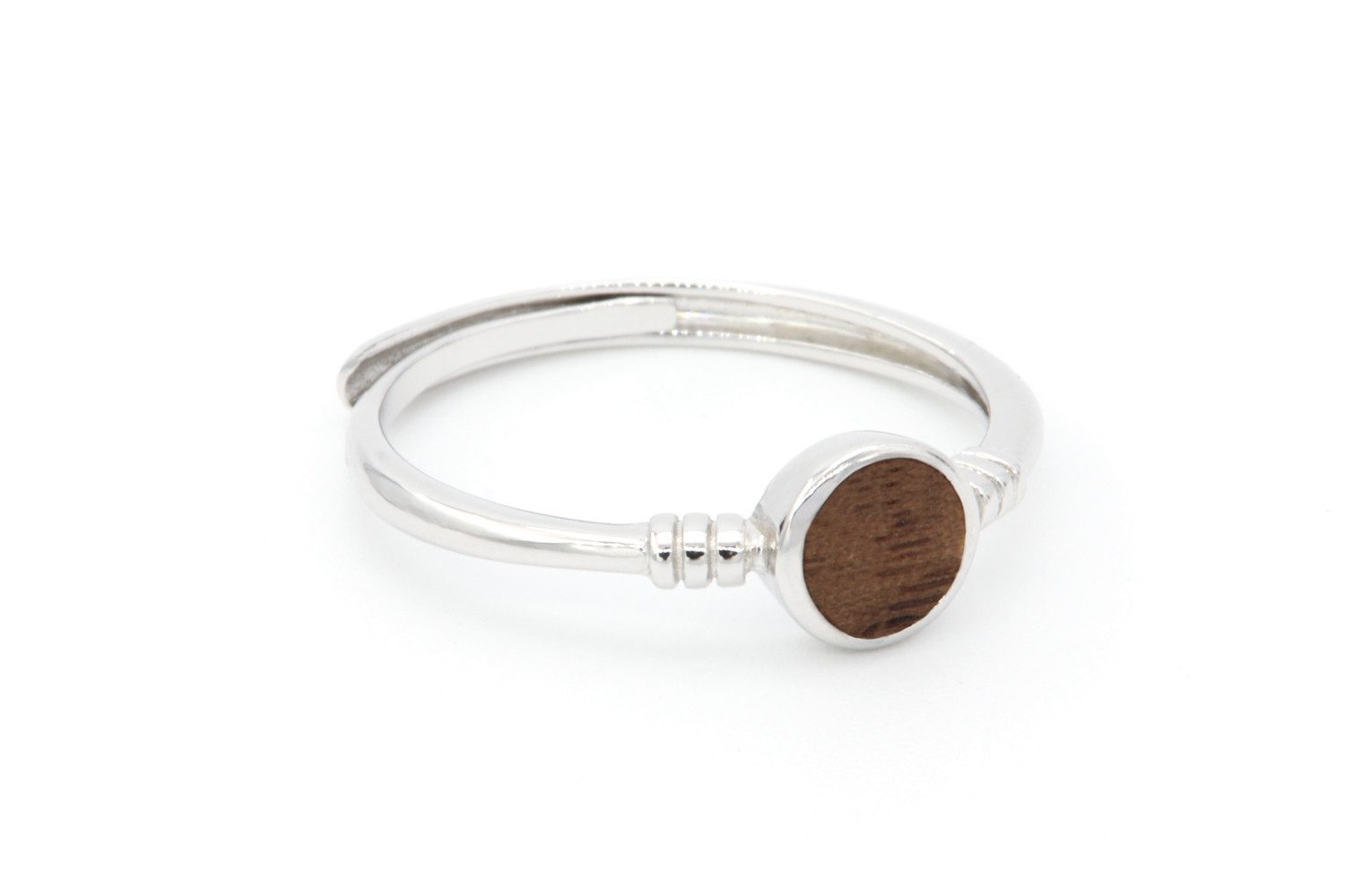 NaturSchatulle Fingerring Circle (Holz & 925 Silber, verstellbar, Holzring mit Holzeinlage), Damen Silber Schmuck, 925 Silber, Nussbaum Holz