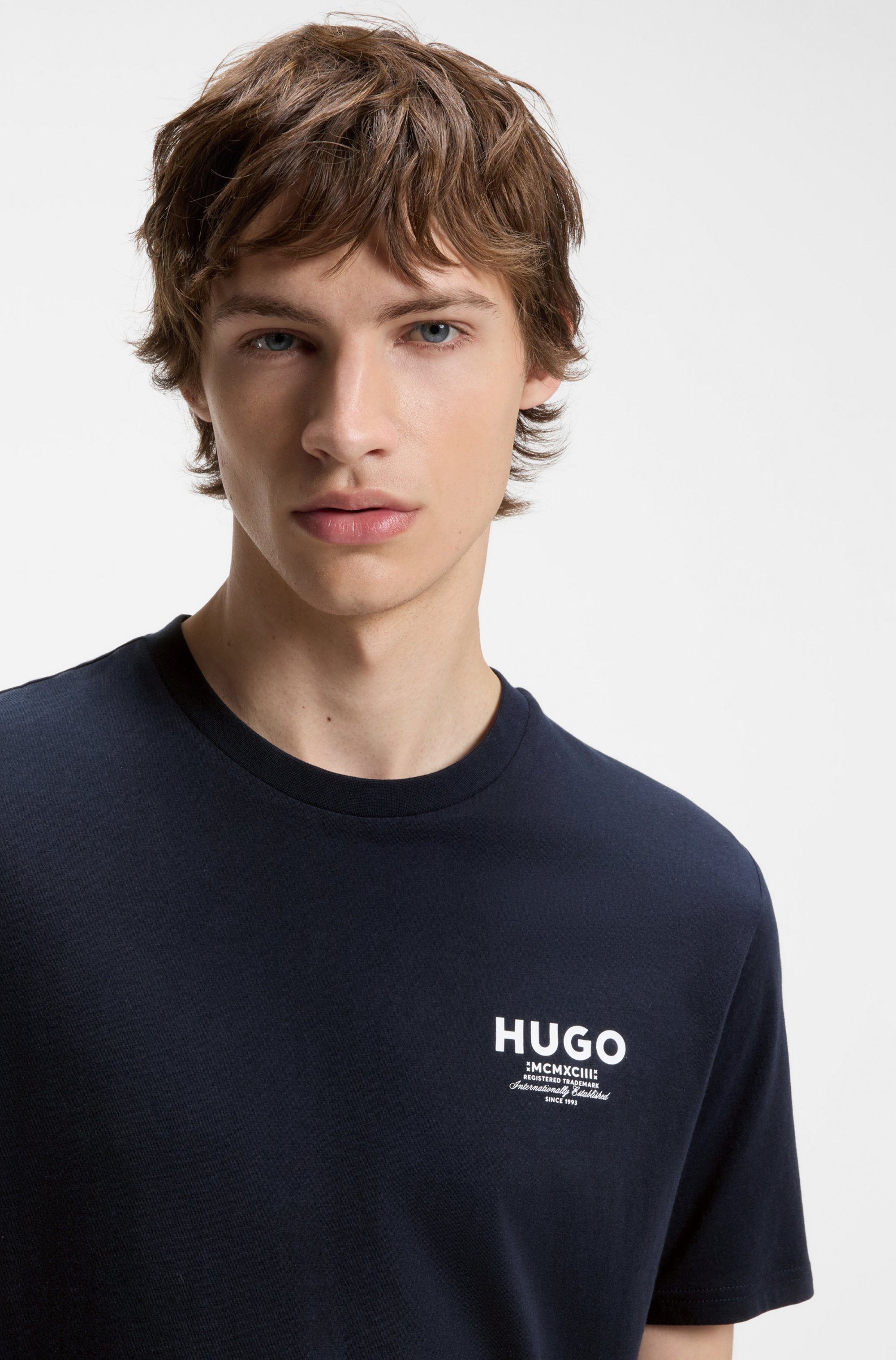 HUGO T-Shirt Nesptee Rundhalsausschnitt, Regular Fit, reine Baumwolle
