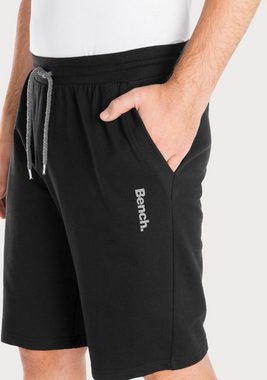 Bench. Loungewear Sweatshorts mit seitlichen Taschen