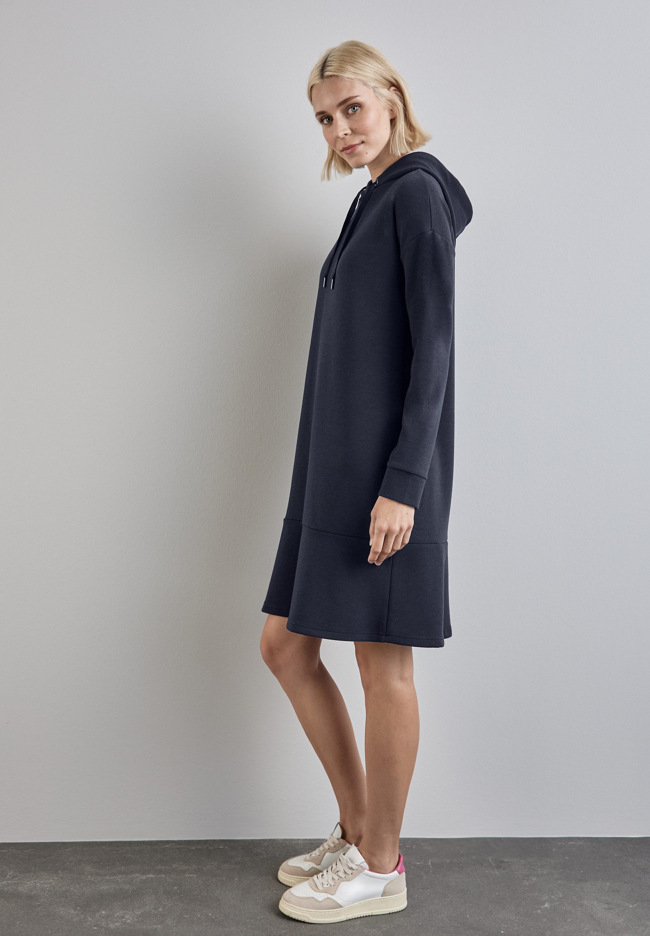 STREET ONE Sweatkleid mit Kapuze