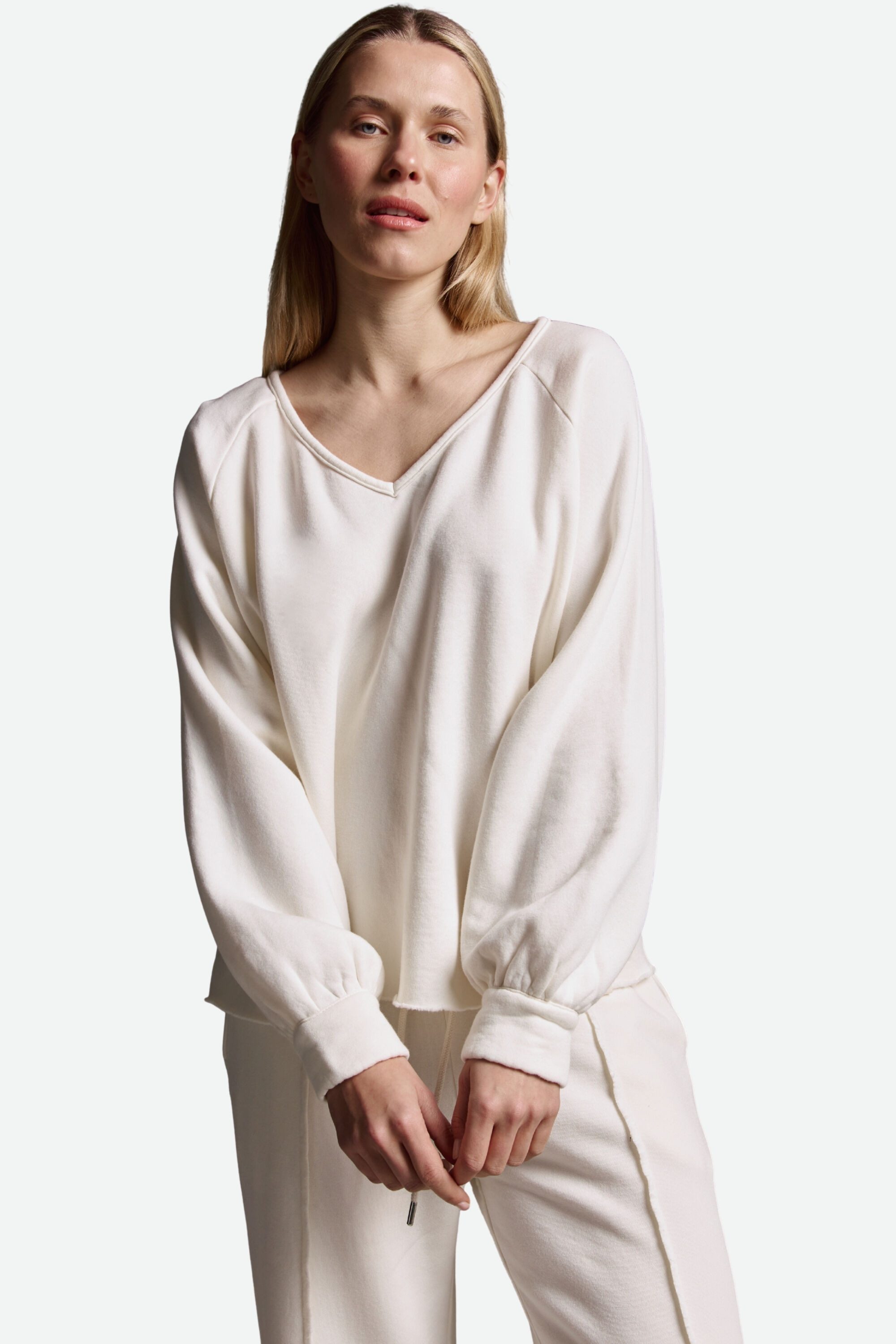 Cotton Candy Sweatshirt (1-tlg) mit V-Neck und Ballonärmeln