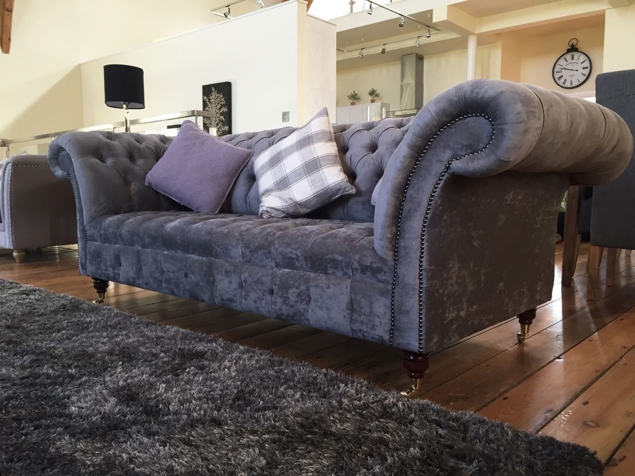 Xlmoebel Chesterfield-Sofa Luxuriöses Chesterfield-Sofa aus hochwertigem Stoff, Hergestellt in Europa