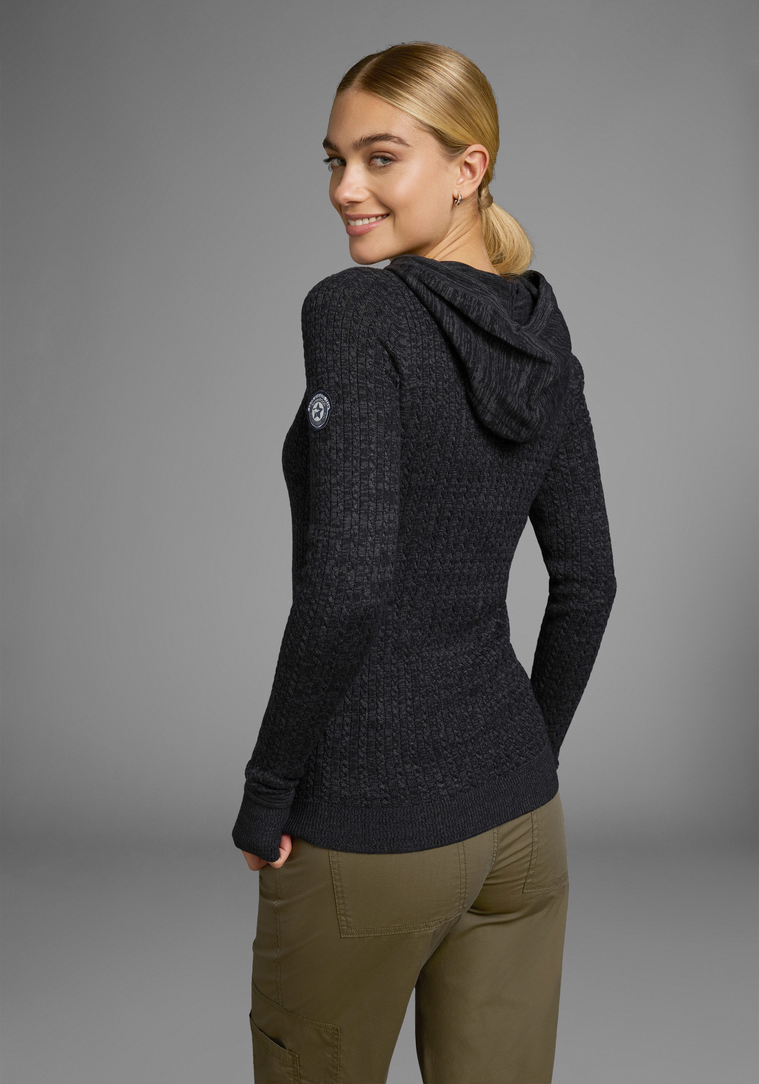 KangaROOS Kapuzenpullover im feinen Zopf-Strick-Design