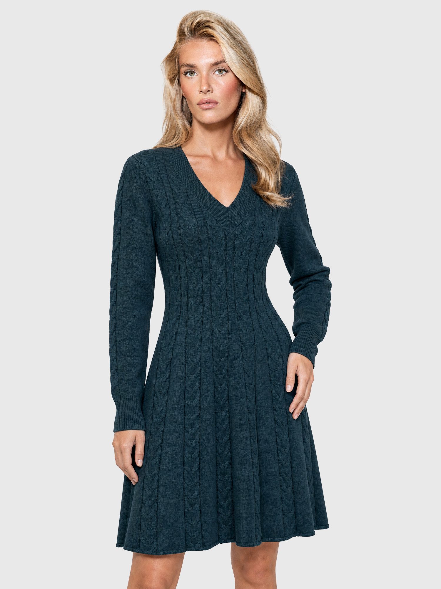 Apart Strickkleid mit Zopfmuster und Kaschmiranteil