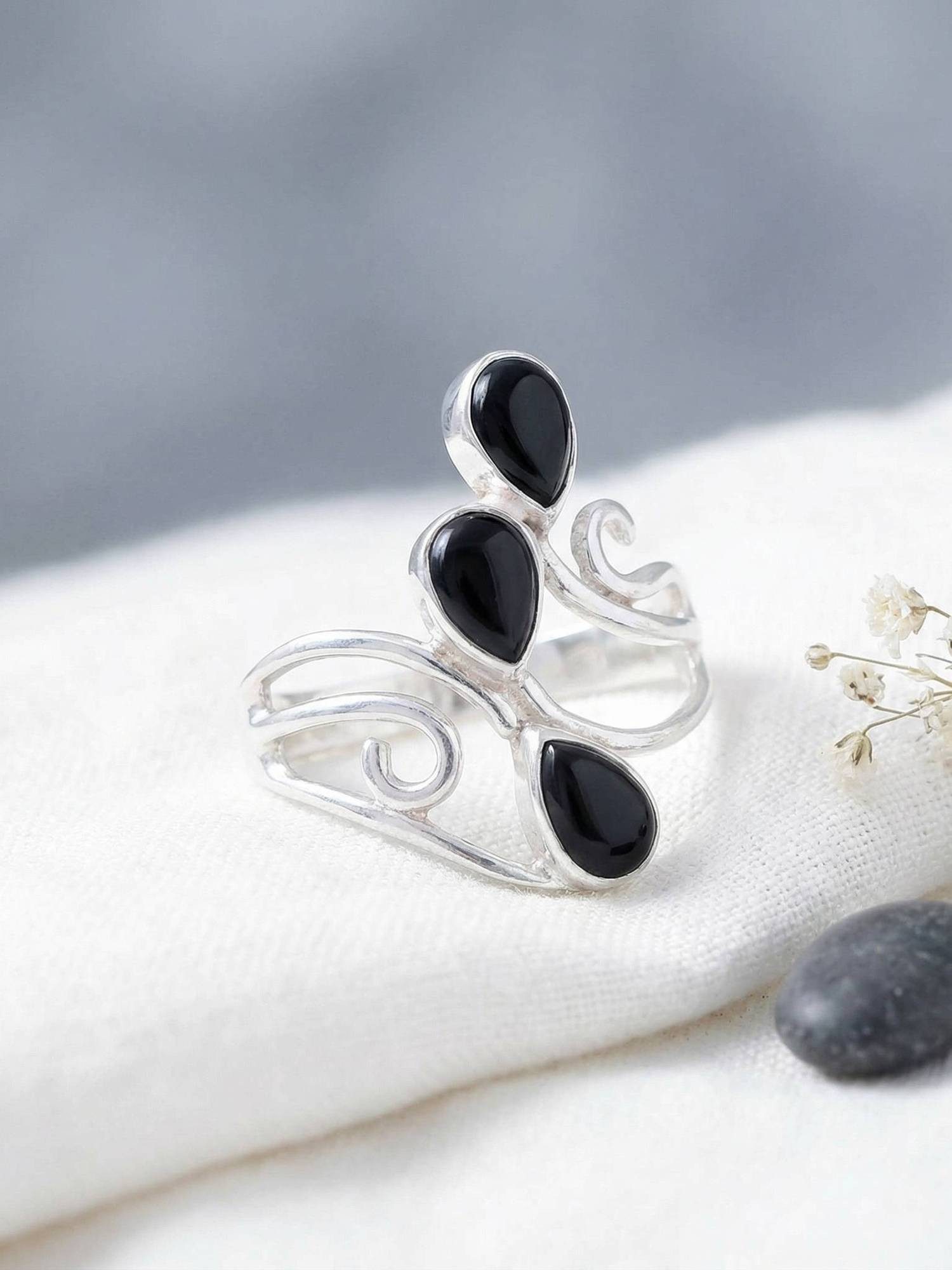 mantraroma Silberring SIDISTI aus 925 Silber mit Onyx (Ring mit Schmuckbeut günstig online kaufen