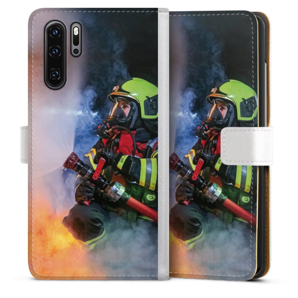 DeinDesign Handyhülle Feuerwehr Feuer Lebensretter Innenangriff, Huawei P30 Pro New Edition Hülle Handy Flip Case Wallet Cover