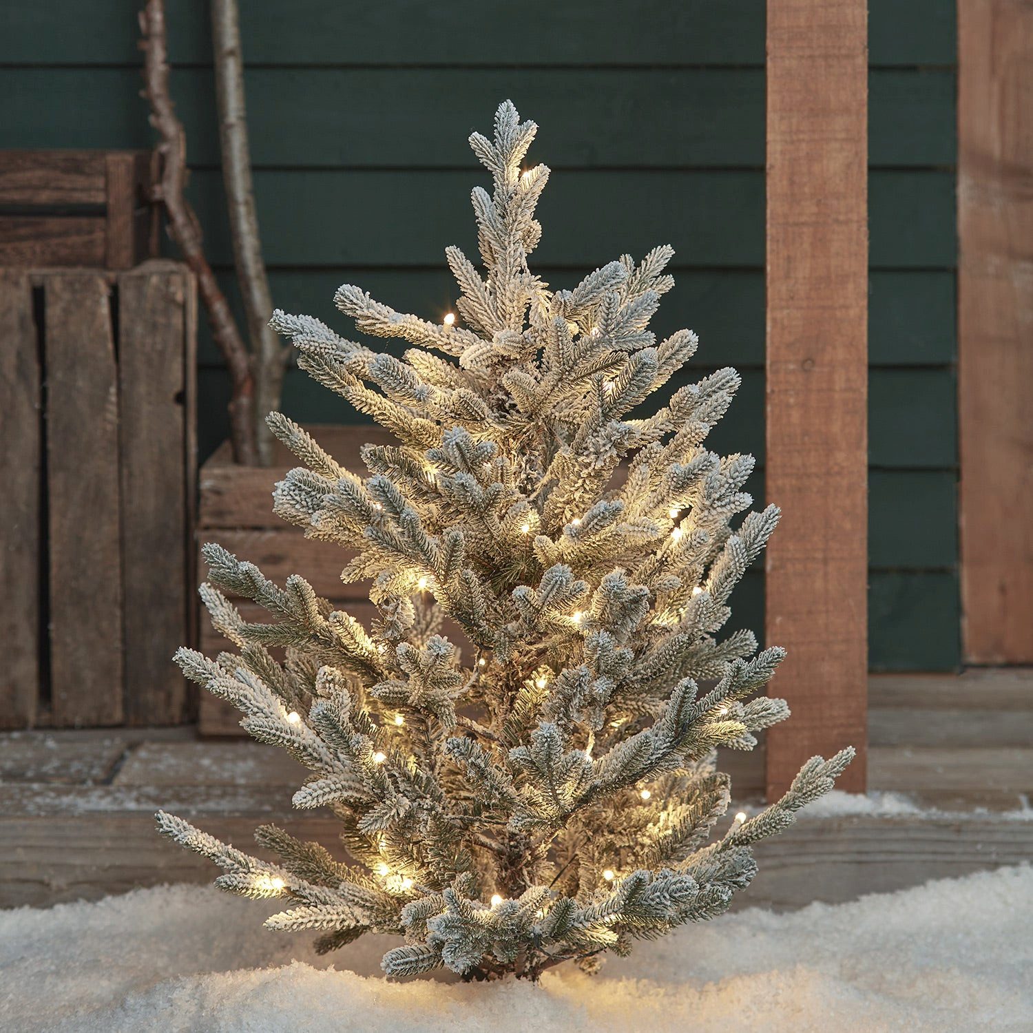 Lights4fun LED Dekolicht 91cm LED Stableuchte verschneiter Weihnachtsbaum, LED fest integriert